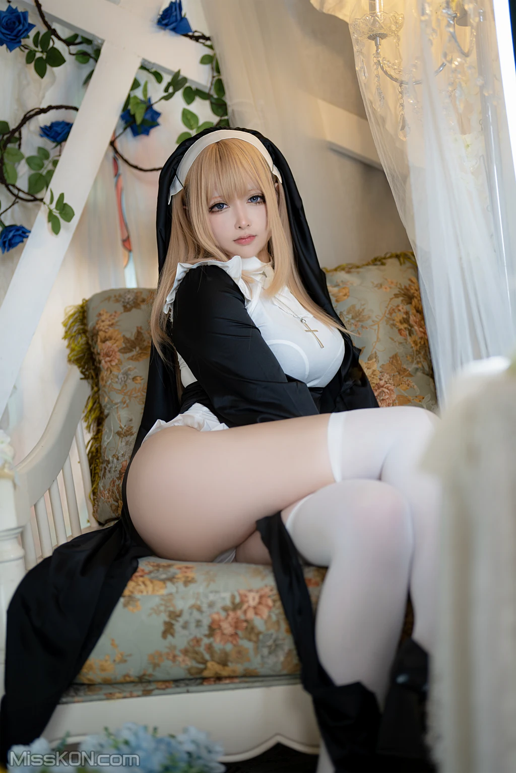 Coser@樱梨梨_ 修女