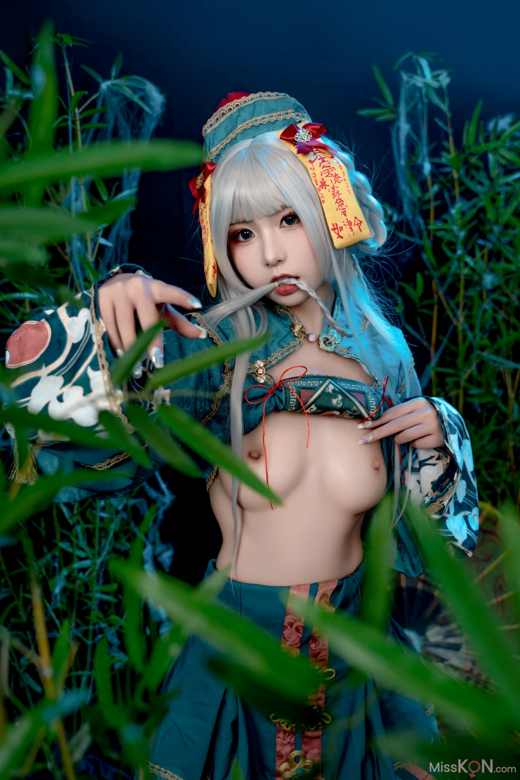 Coser@爆机少女喵小吉 (Nekokoyoshi)_ 子不语