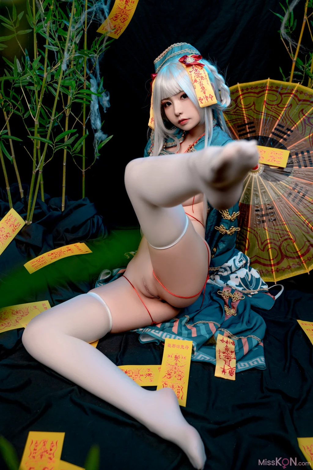 Coser@爆机少女喵小吉 (Nekokoyoshi)_ 子不语