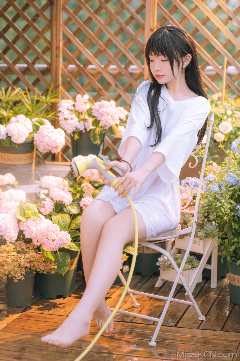 Coser@爆机少女喵小吉 (Nekokoyoshi)_ 小吉的午后时光