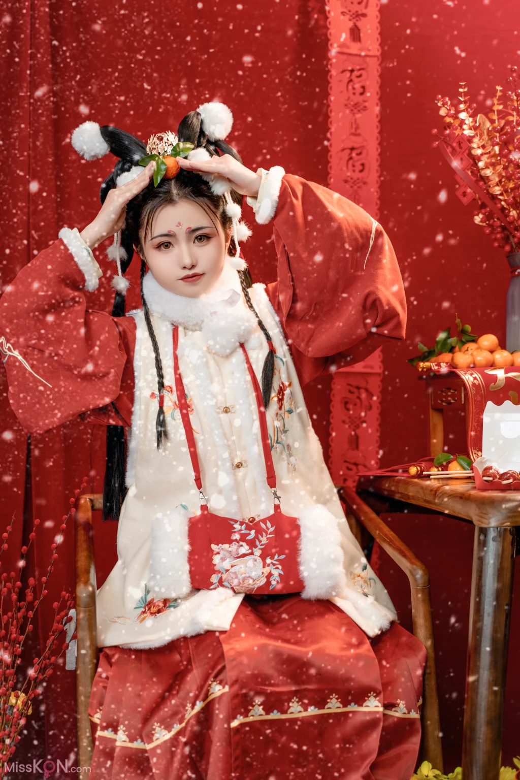 Coser@爆机少女喵小吉 (Nekokoyoshi)_ 玉兔迎春