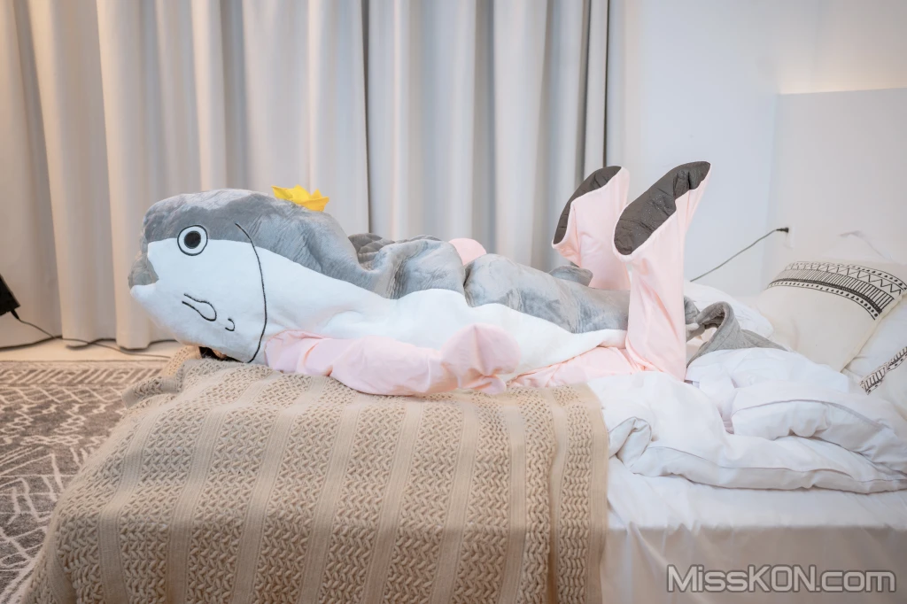 Coser@爆机少女喵小吉 (Nekokoyoshi)_ 超合金 Naked Fish Suit