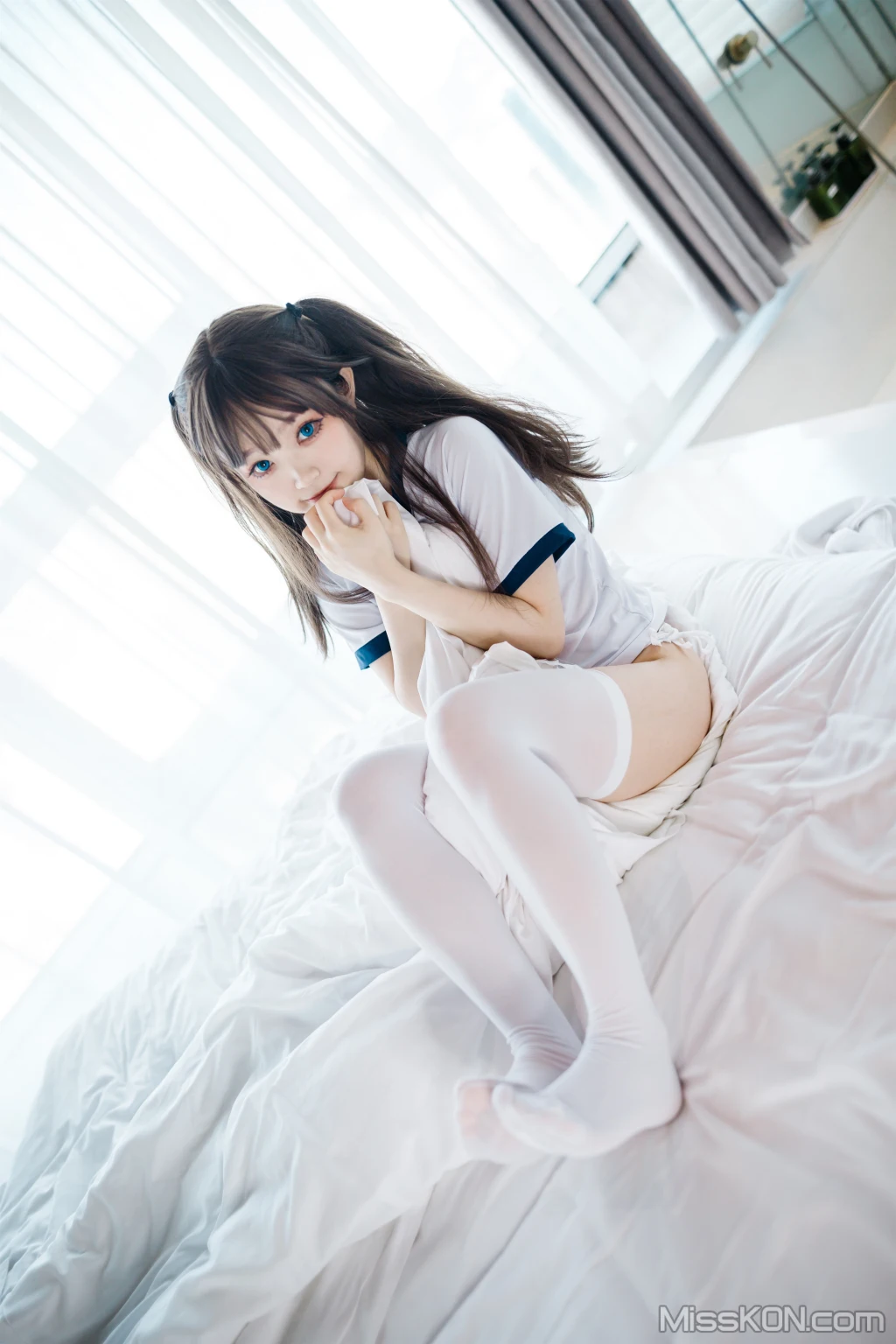 Coser@神沢永莉_ 半双马尾体操服大腿袜