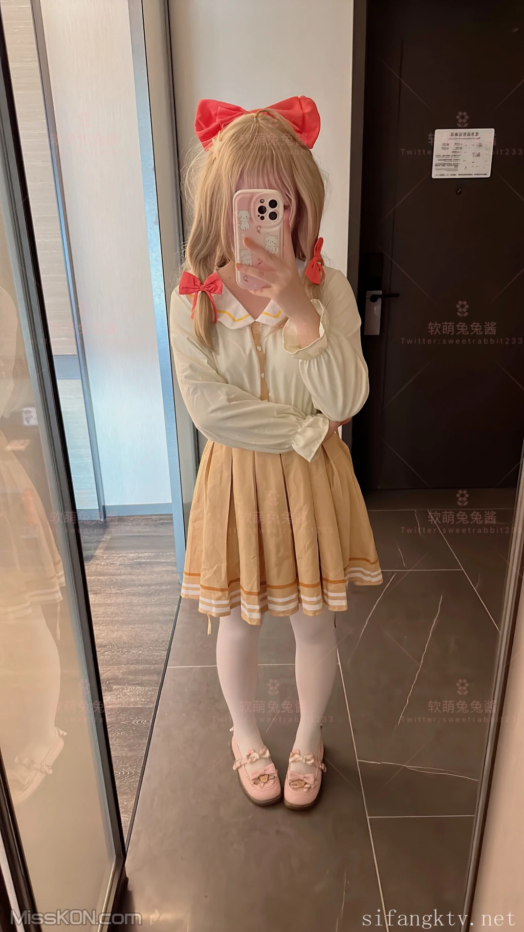 Coser@软萌兔兔酱_ 我是嘉然小姐的狗