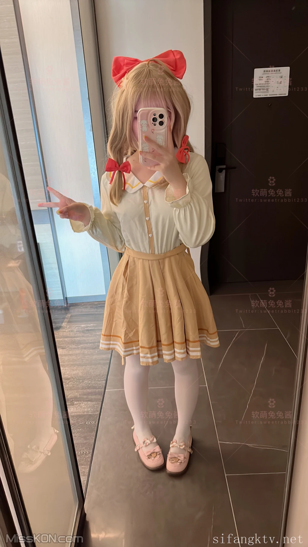 Coser@软萌兔兔酱_ 我是嘉然小姐的狗