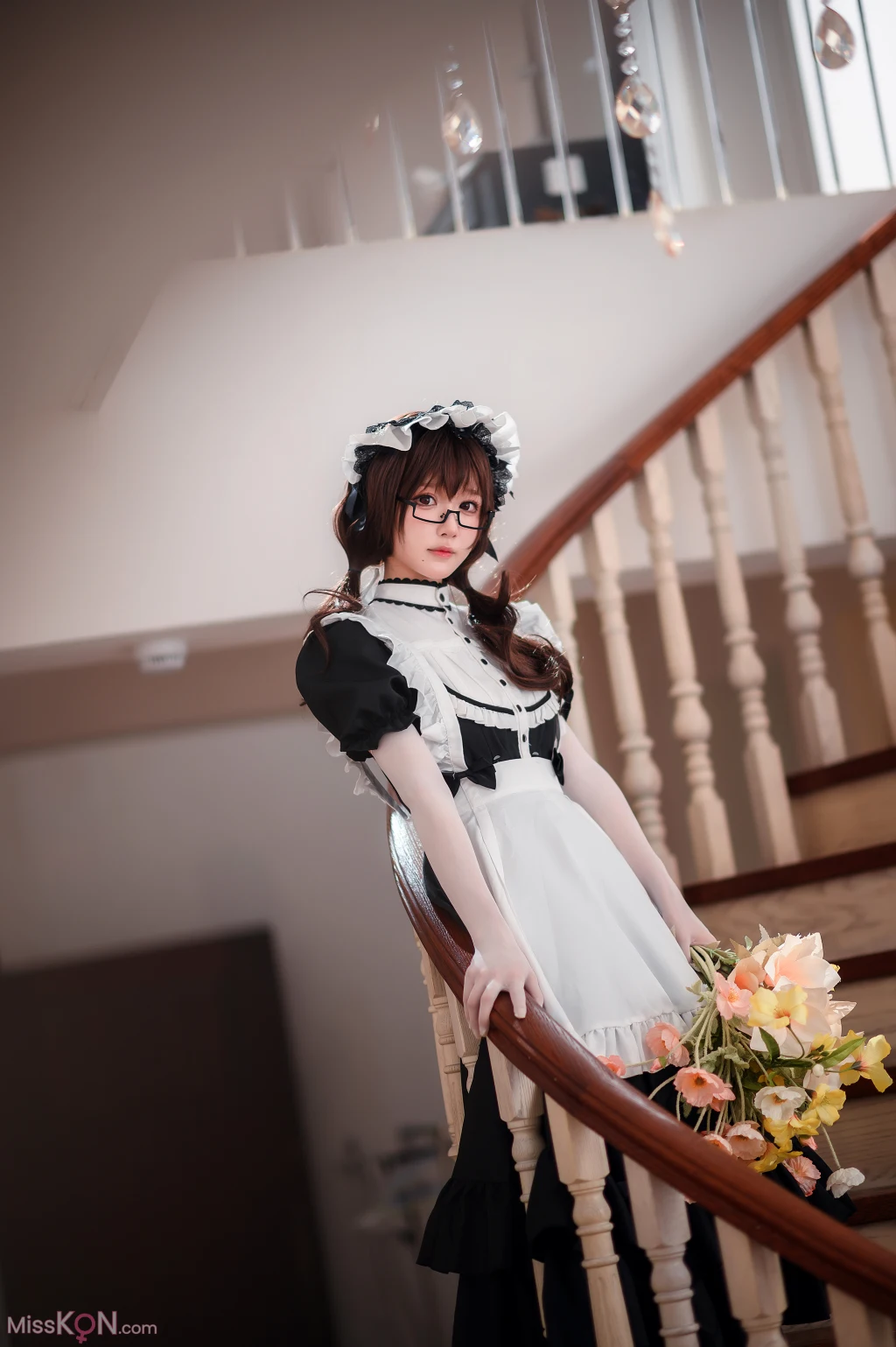 Coser@阿包也是兔娘_ 传统长裙女仆