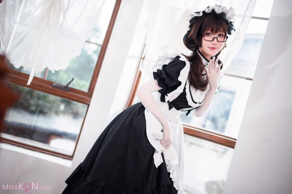 Coser@阿包也是兔娘_ 传统长裙女仆