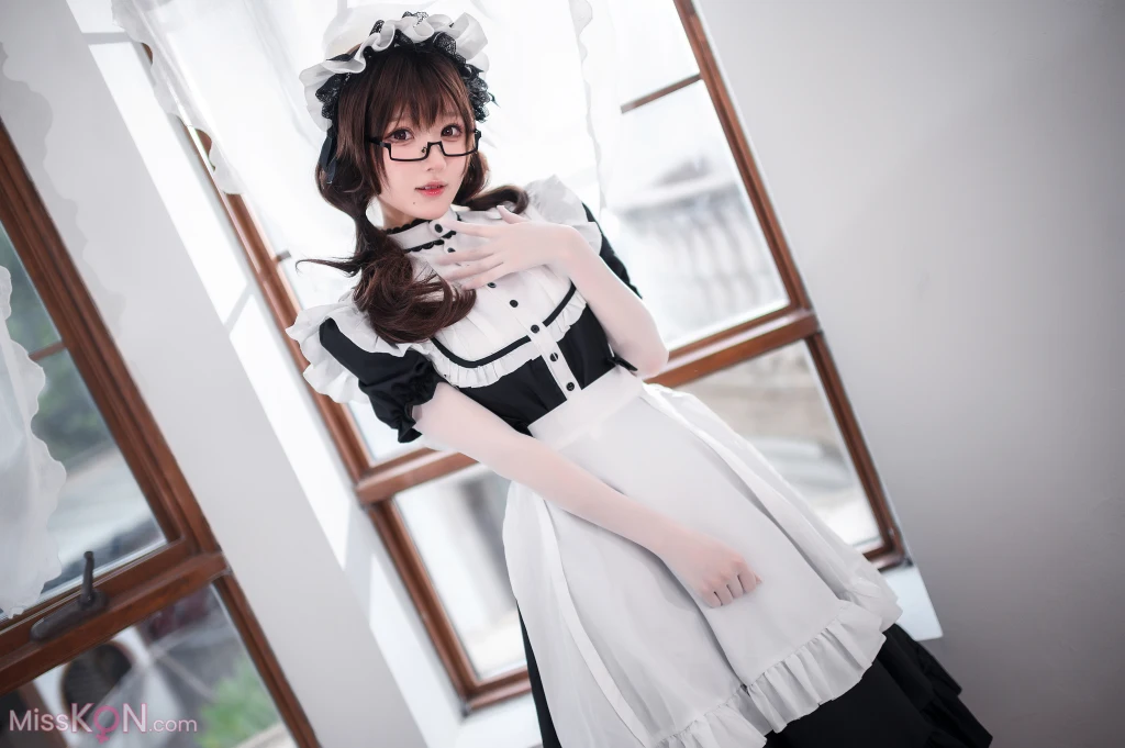 Coser@阿包也是兔娘_ 传统长裙女仆