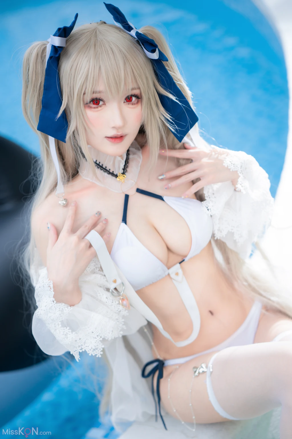 Coser@阿包也是兔娘_ 安克雷奇泳装