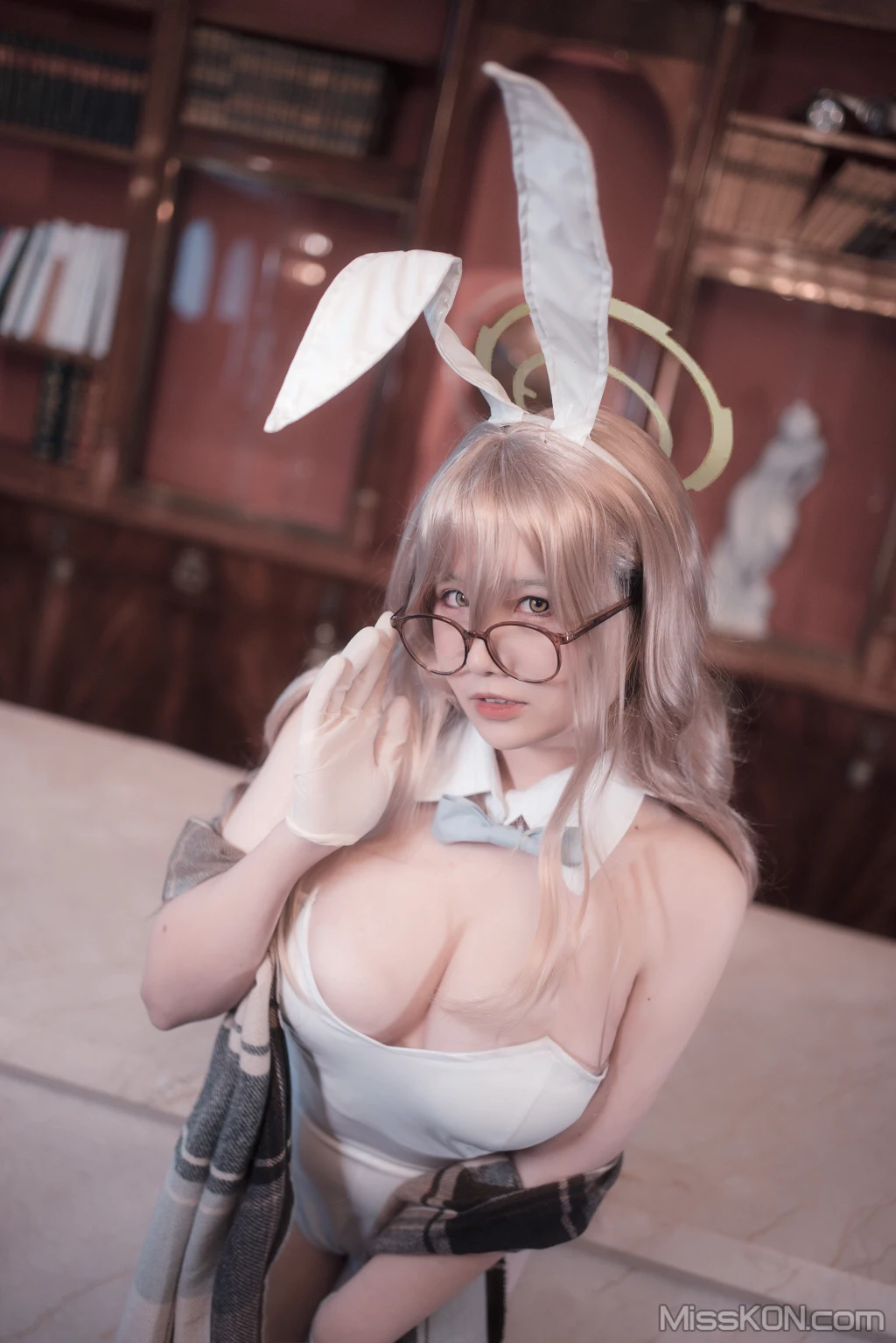 Coser@阿半今天很开心_ 蔚蓝档案 室笠茜 兔女郎