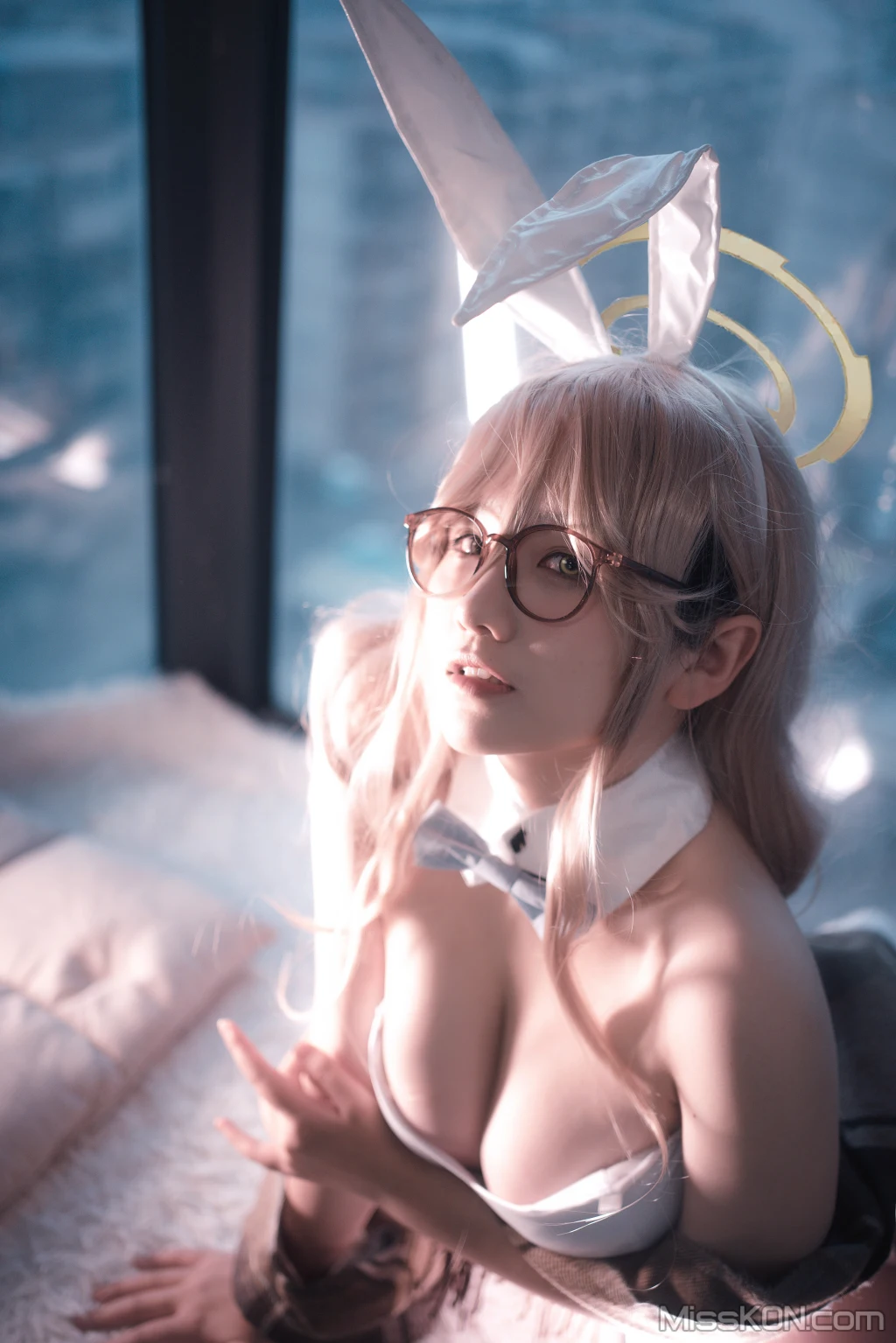 Coser@阿半今天很开心_ 蔚蓝档案 室笠茜 兔女郎