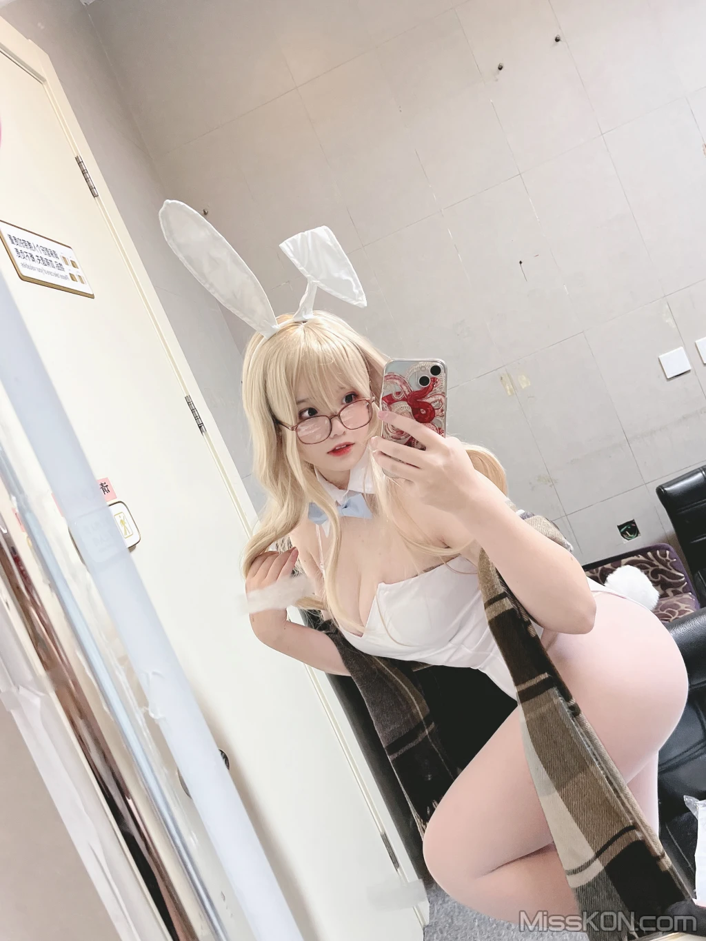 Coser@阿半今天很开心_ 蔚蓝档案 室笠茜 兔女郎