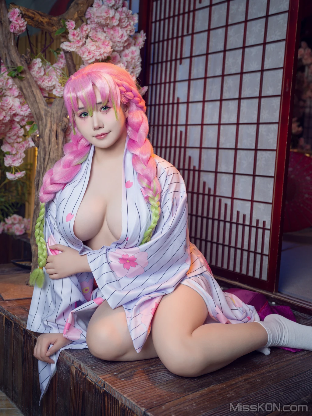 Coser@麻花麻花酱_ 鬼灭之刃 甘露寺