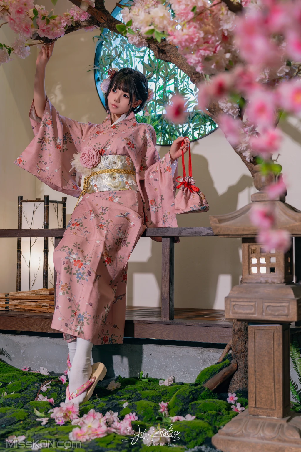 Coser@黏黏团子兔_ Yiko湿润兔 温泉の女将