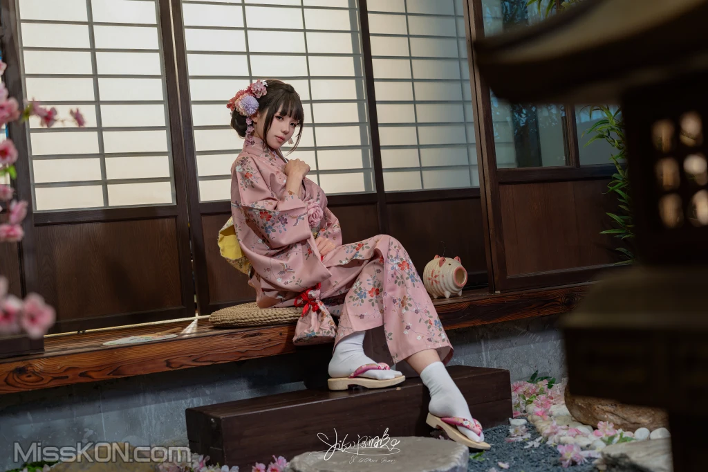 Coser@黏黏团子兔_ Yiko湿润兔 温泉の女将