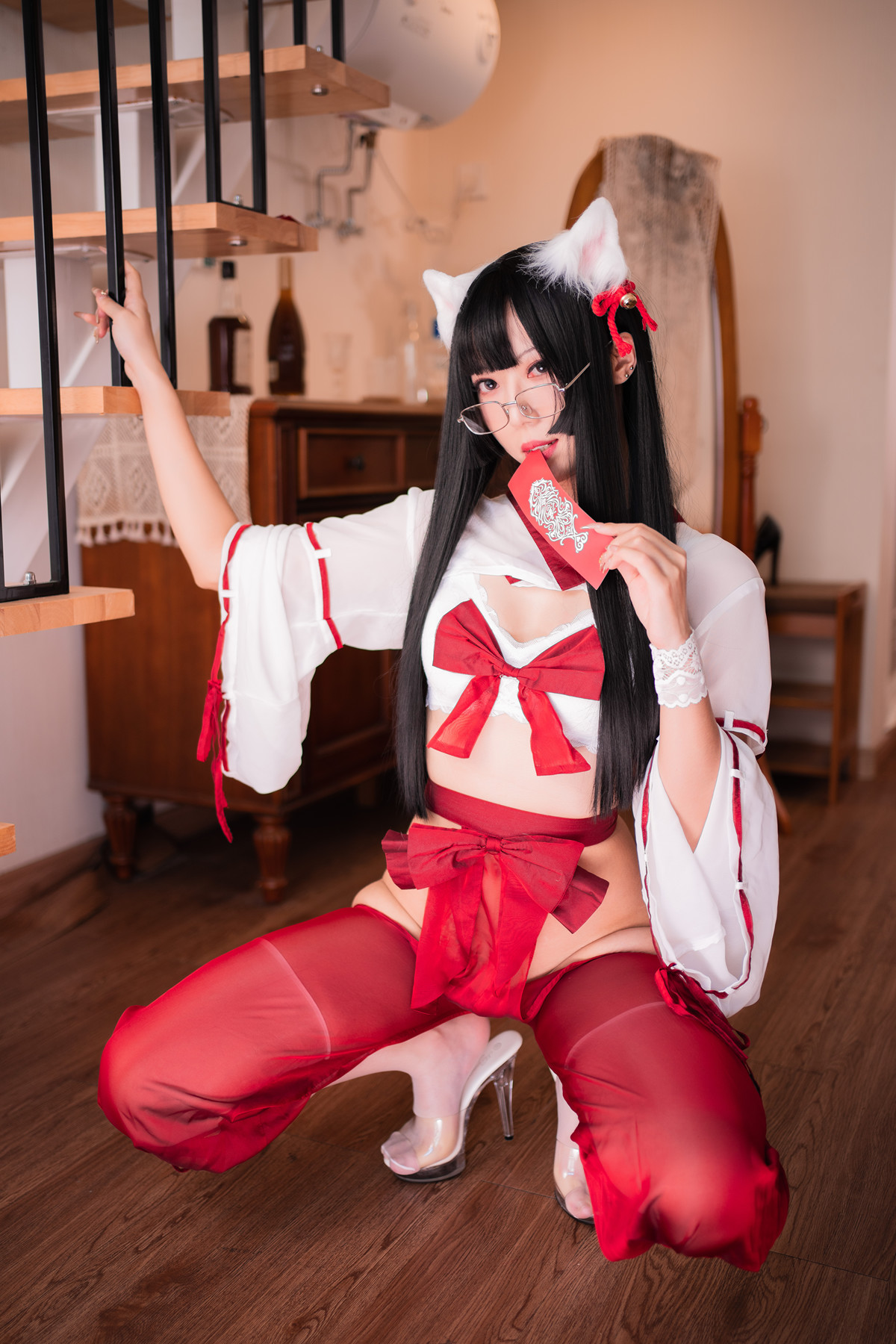 Cosplay Money冷冷 巫女 Shrine Maiden