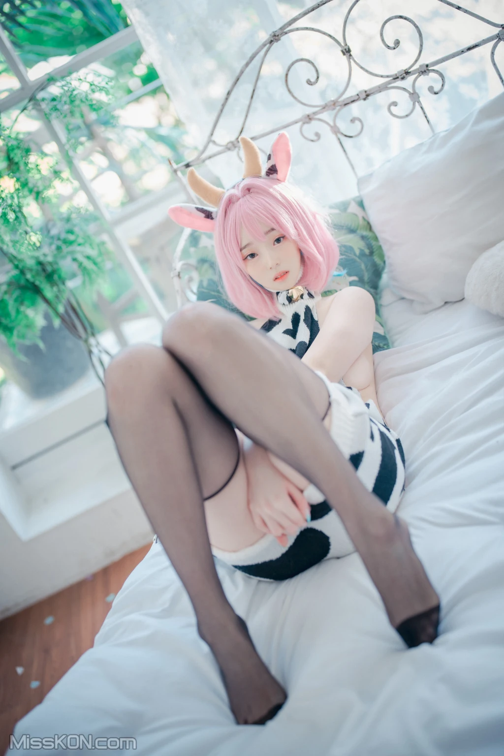 DJAWA Photo – Bambi (밤비)_ “Riamu’s Celebrating the Year of the Cow”