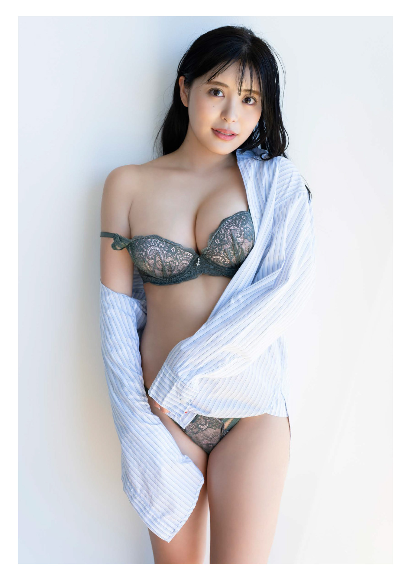 Hana Takeuchi 竹内花, 写真集 サンプル版 また会いたい