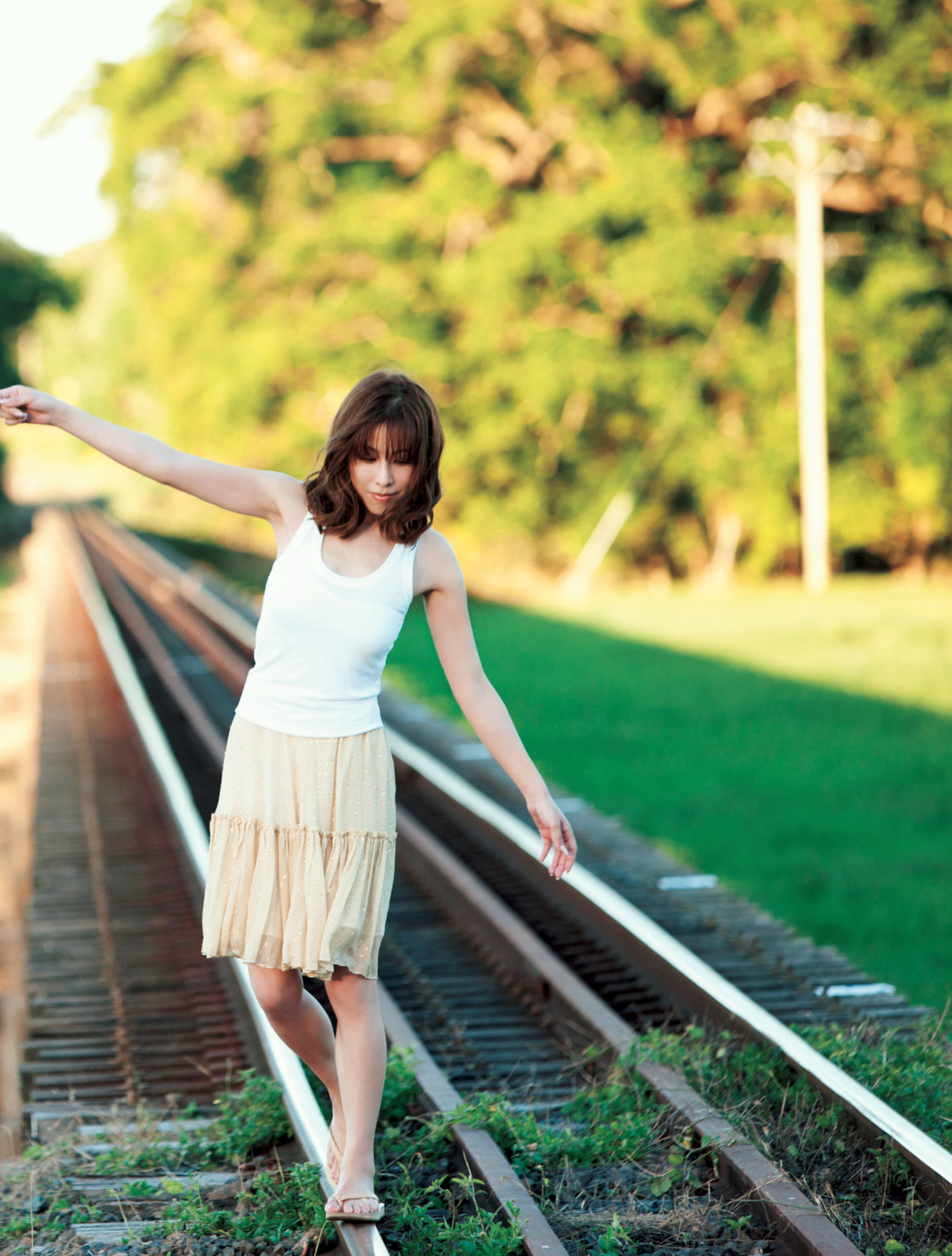 Haruka Nishimoto 西本はるか, 写真集 「SHAPE」 Set.01