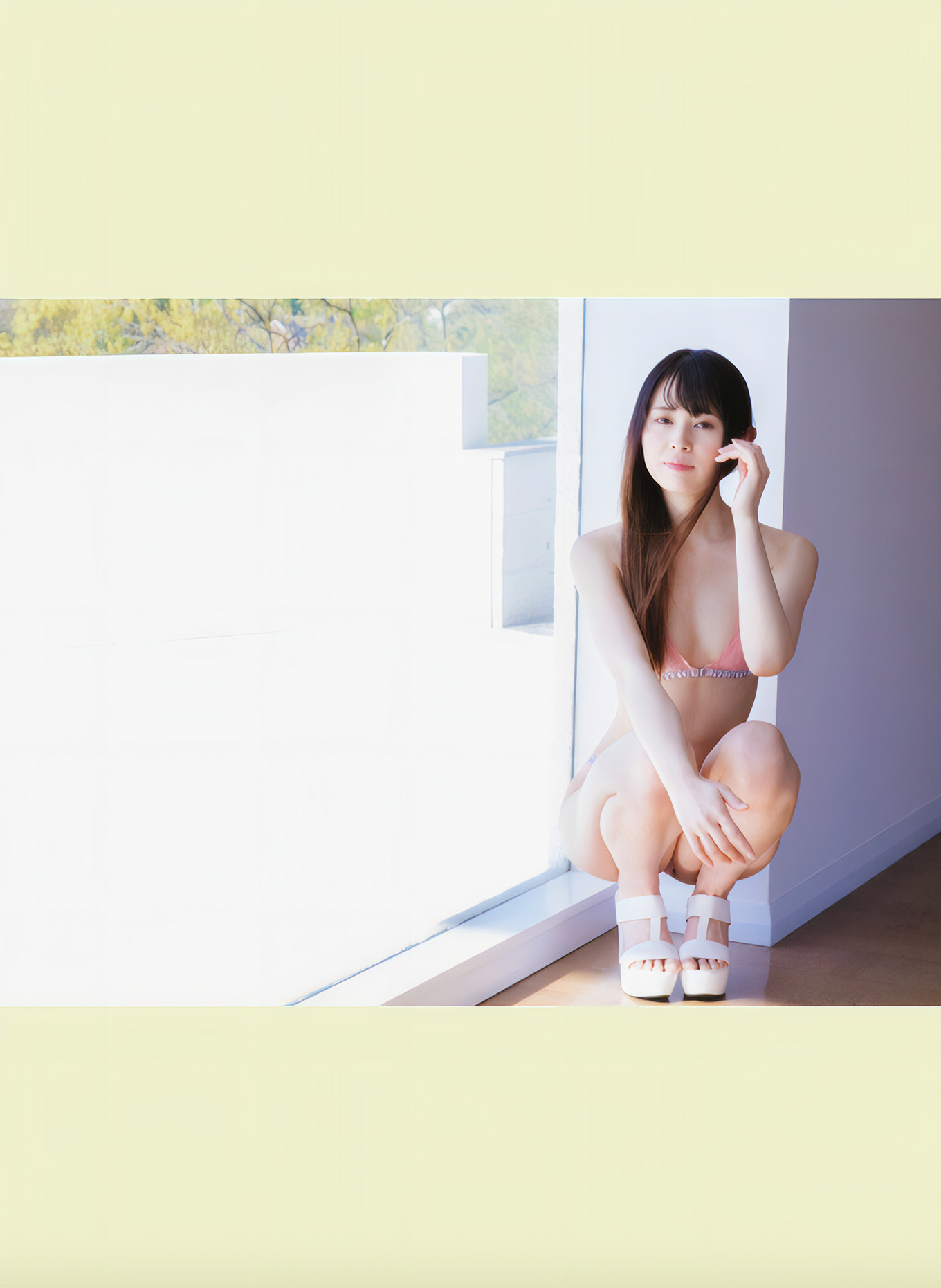 Kaede Hiiragi 柊木楓, 写真集 オオカミの素顔 (alarm) Set.03