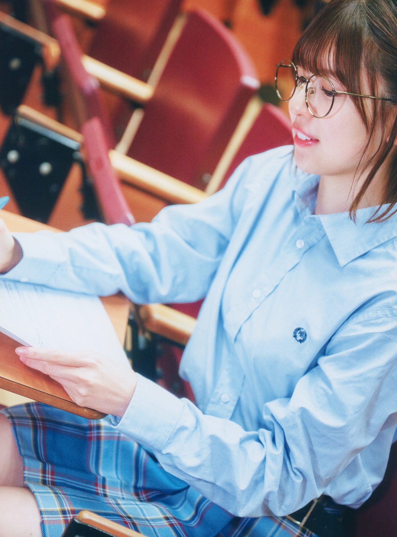 Konoka Matsuda 松田好花, 1st写真集 Photobook 「振り向いて」 Set.02