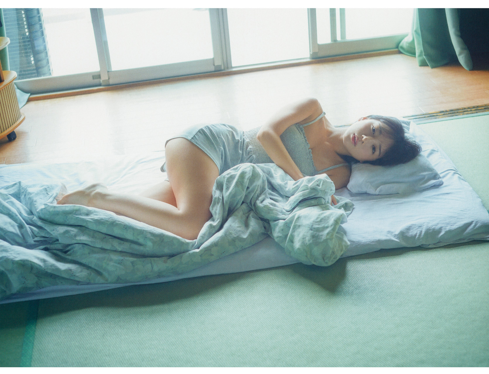 Kyoko Saito 齊藤京子, 1st 写真集 『とっておきの恋人』 Set.01