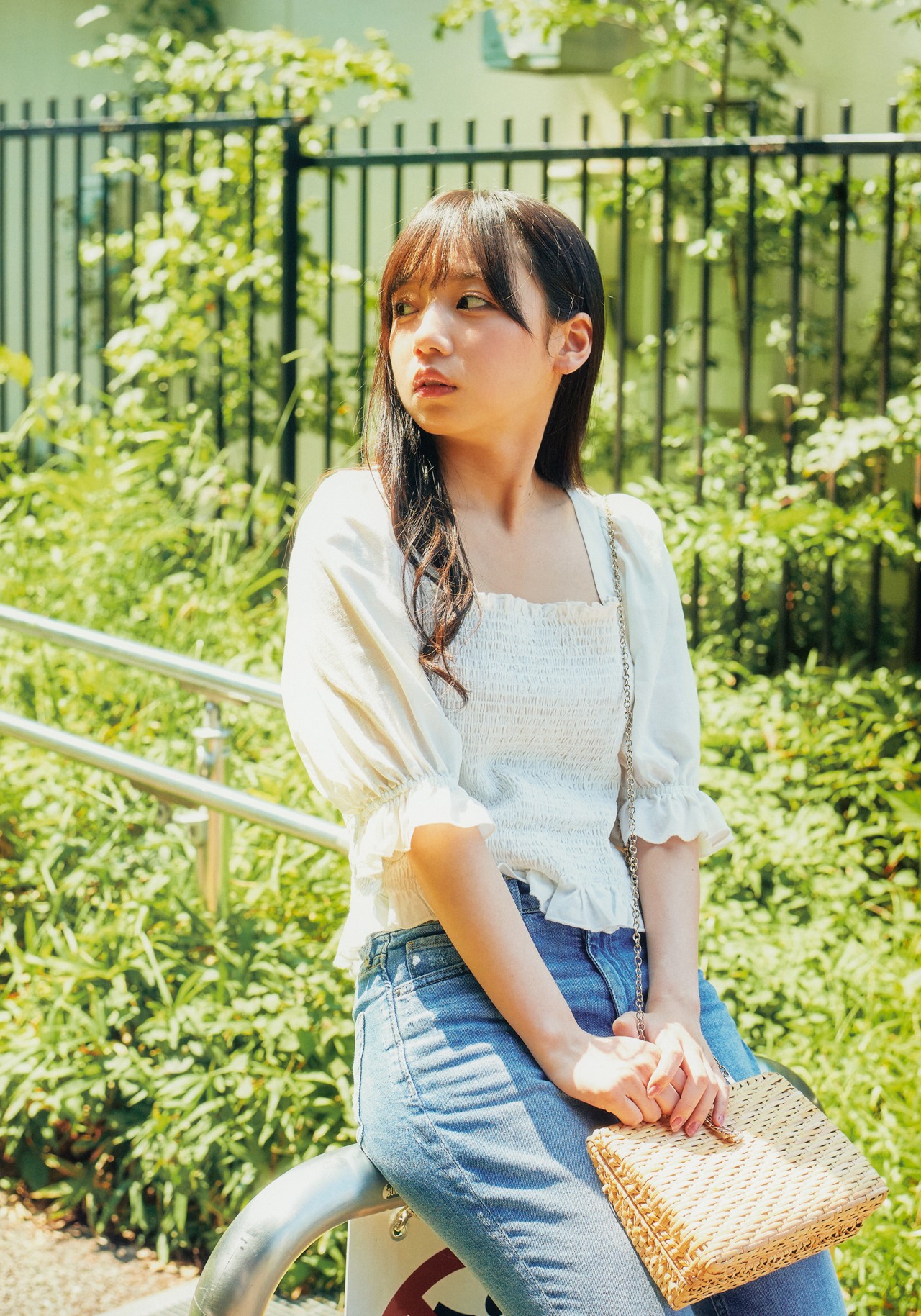 Kyoko Saito 齊藤京子, 1st 写真集 『とっておきの恋人』 Set.02