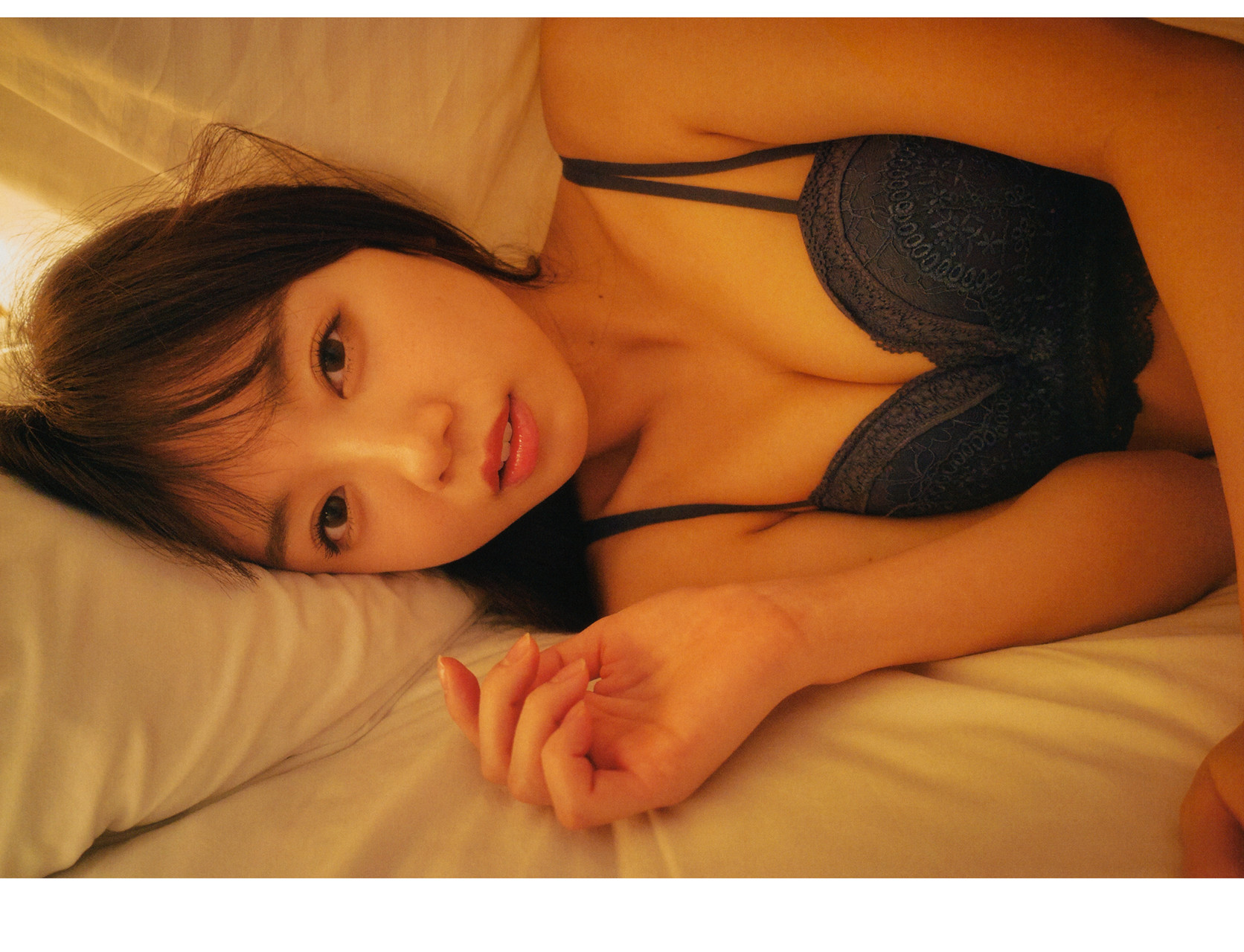 Kyoko Saito 齊藤京子, 1st 写真集 『とっておきの恋人』 Set.03