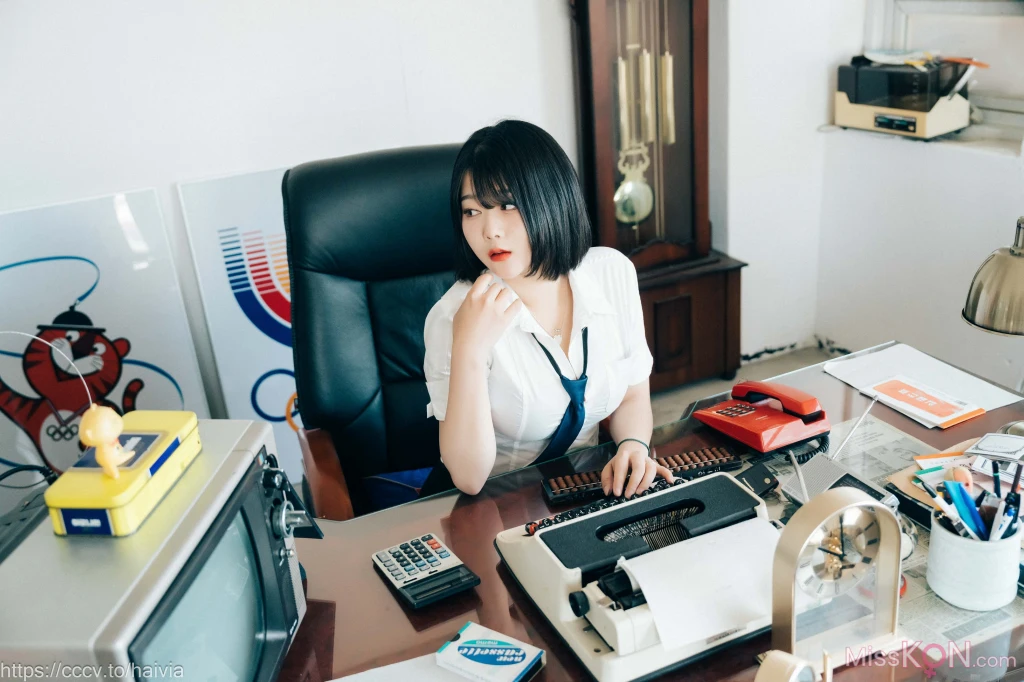 [Loozy] Zia (지아)_ Female Employee