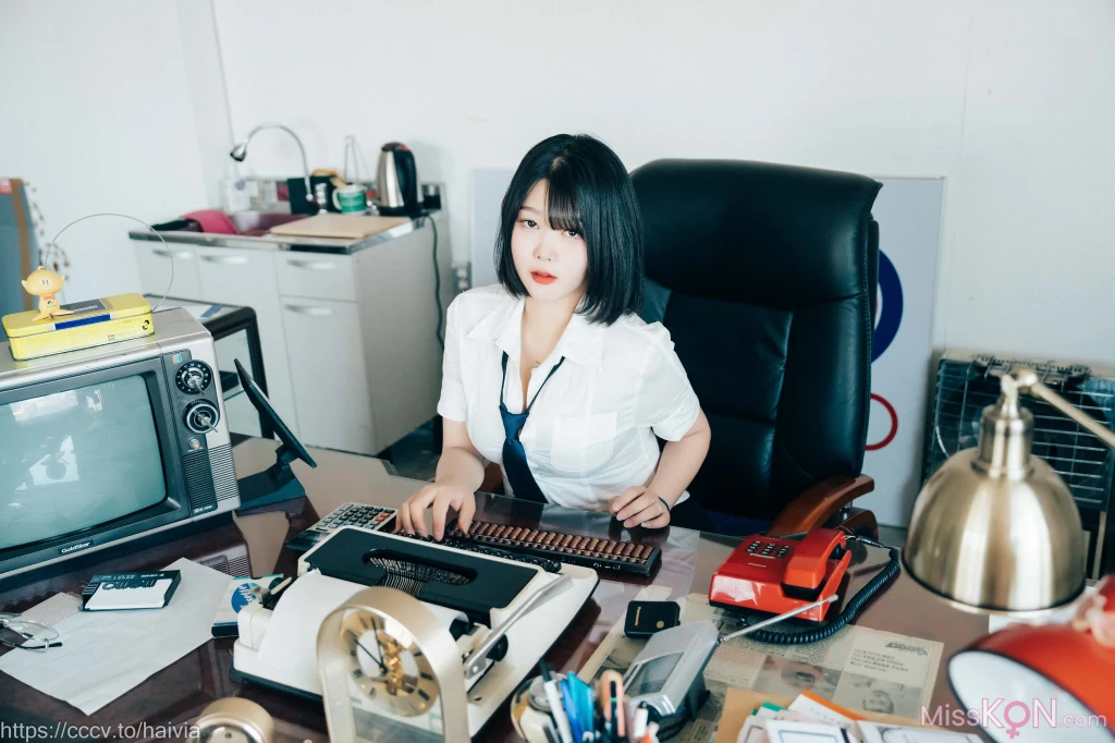 [Loozy] Zia (지아)_ Female Employee