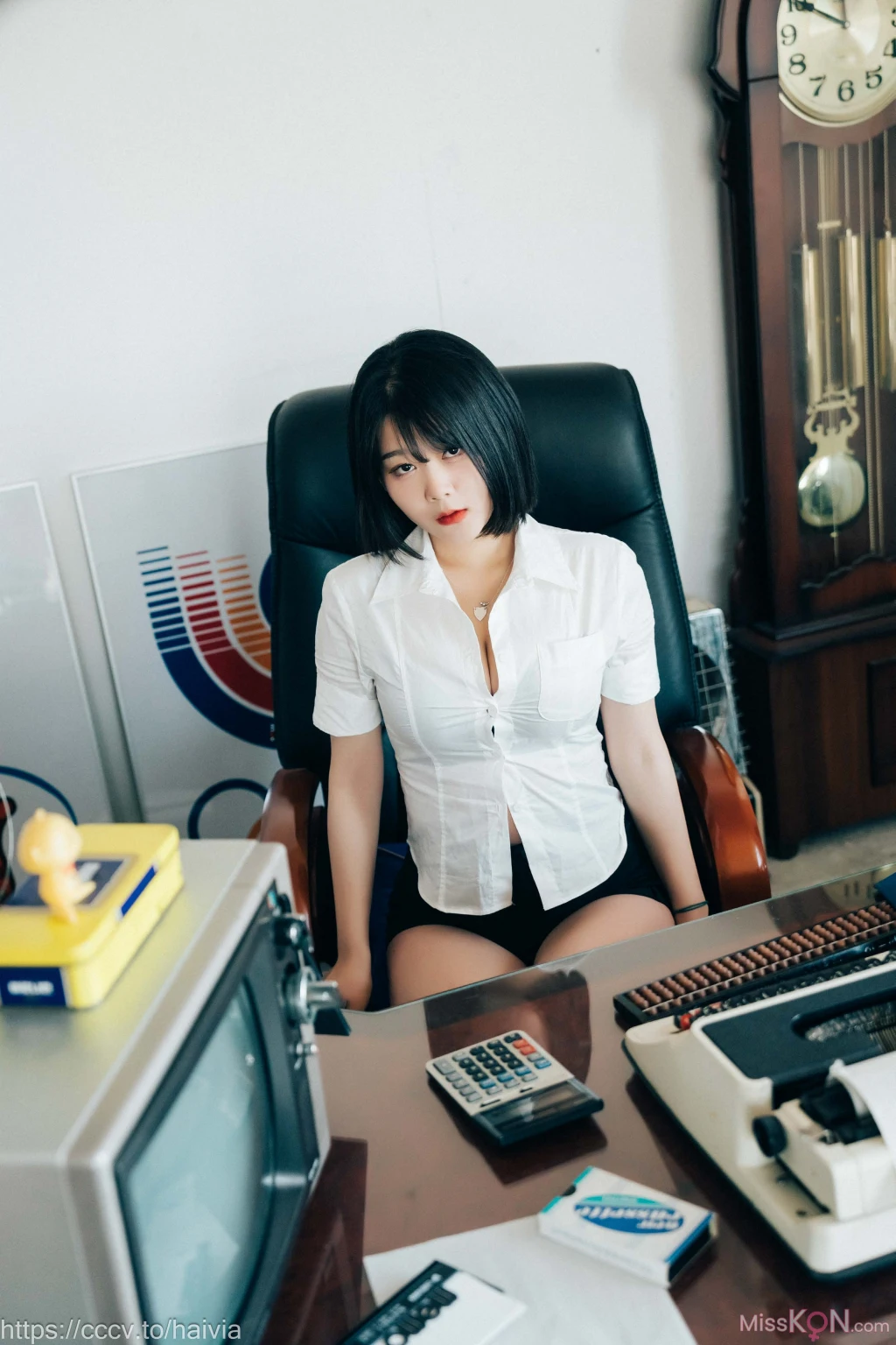 [Loozy] Zia (지아)_ Female Employee