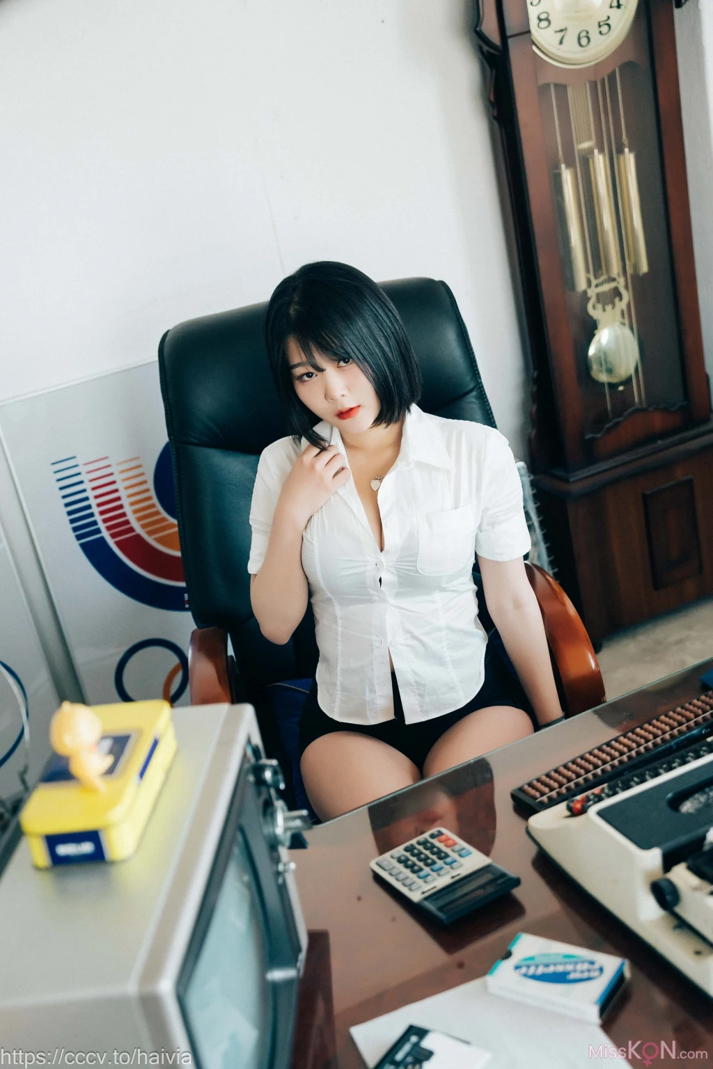 [Loozy] Zia (지아)_ Female Employee