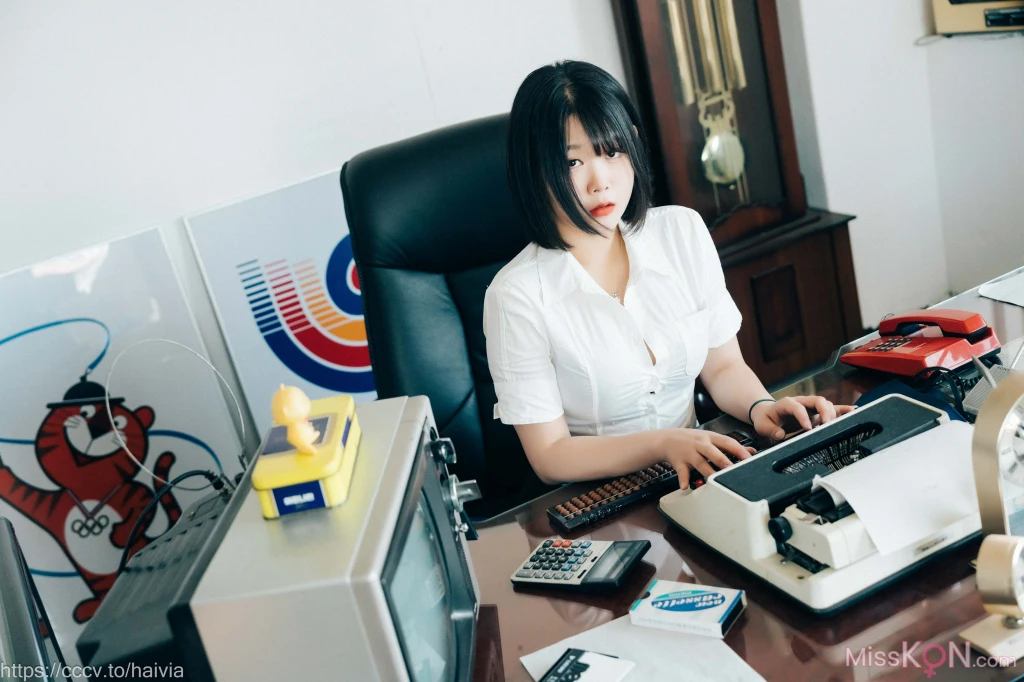 [Loozy] Zia (지아)_ Female Employee