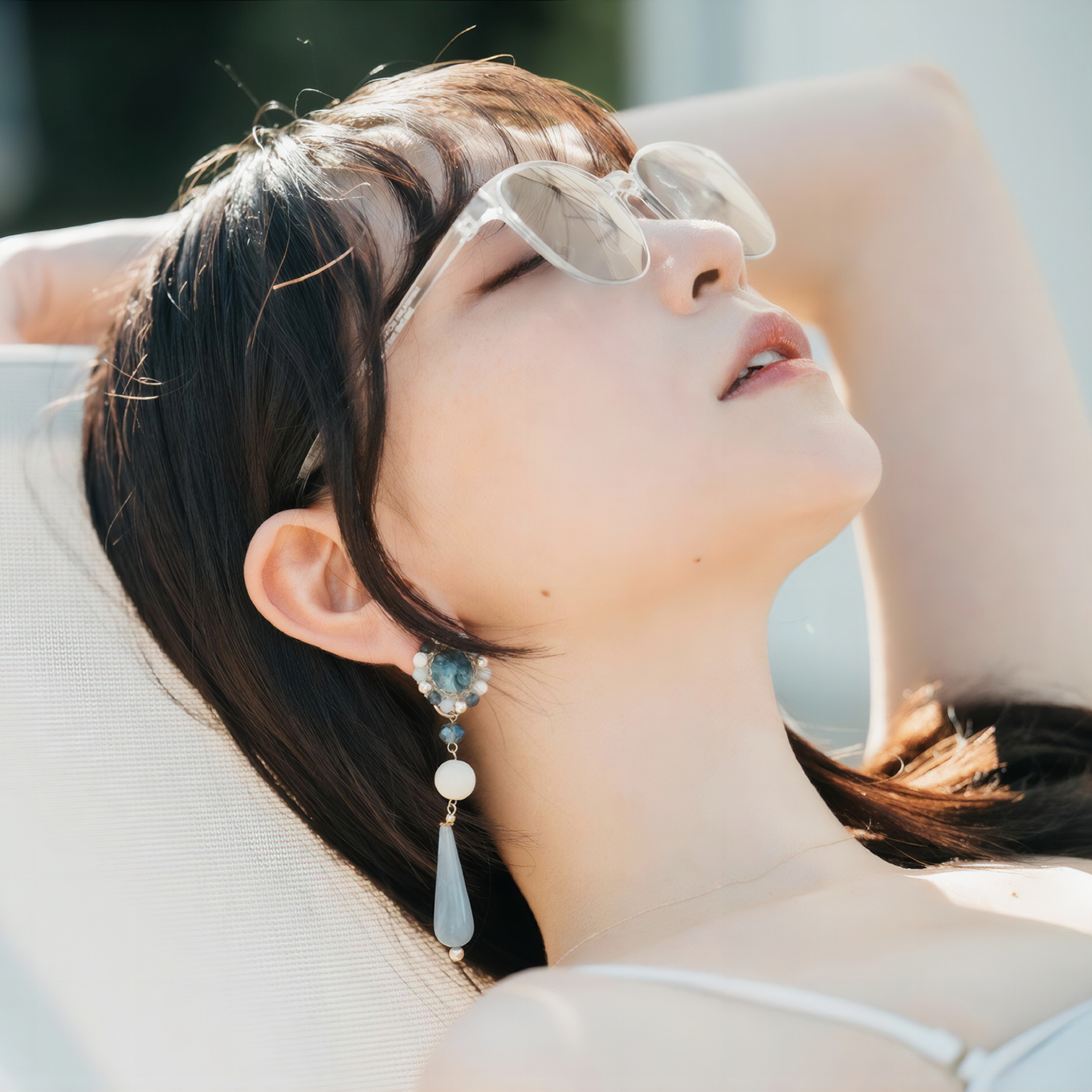 Marina Amatsu あまつまりな, 完全限定写真集 ‘The Queen’ Set.01