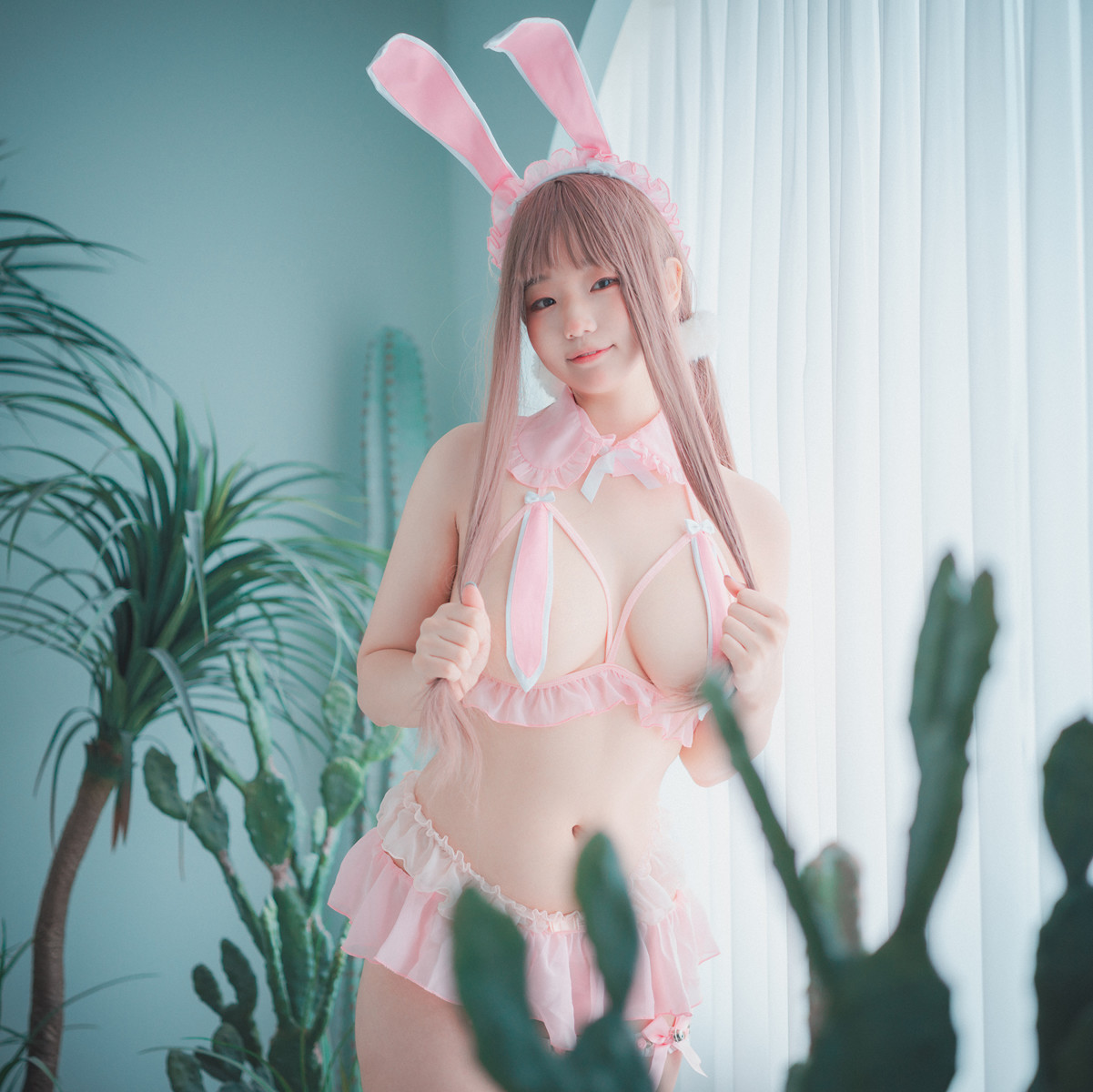 Mimmi 밈미, DJAWA ‘March Hare’ Set.01