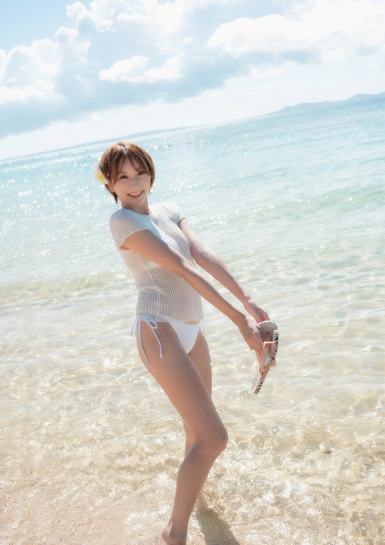 Saki Ogata 緒方咲, 写真集 ‘咲ちぃの長い夏休み Saki’s Long Vacation’ Set.01