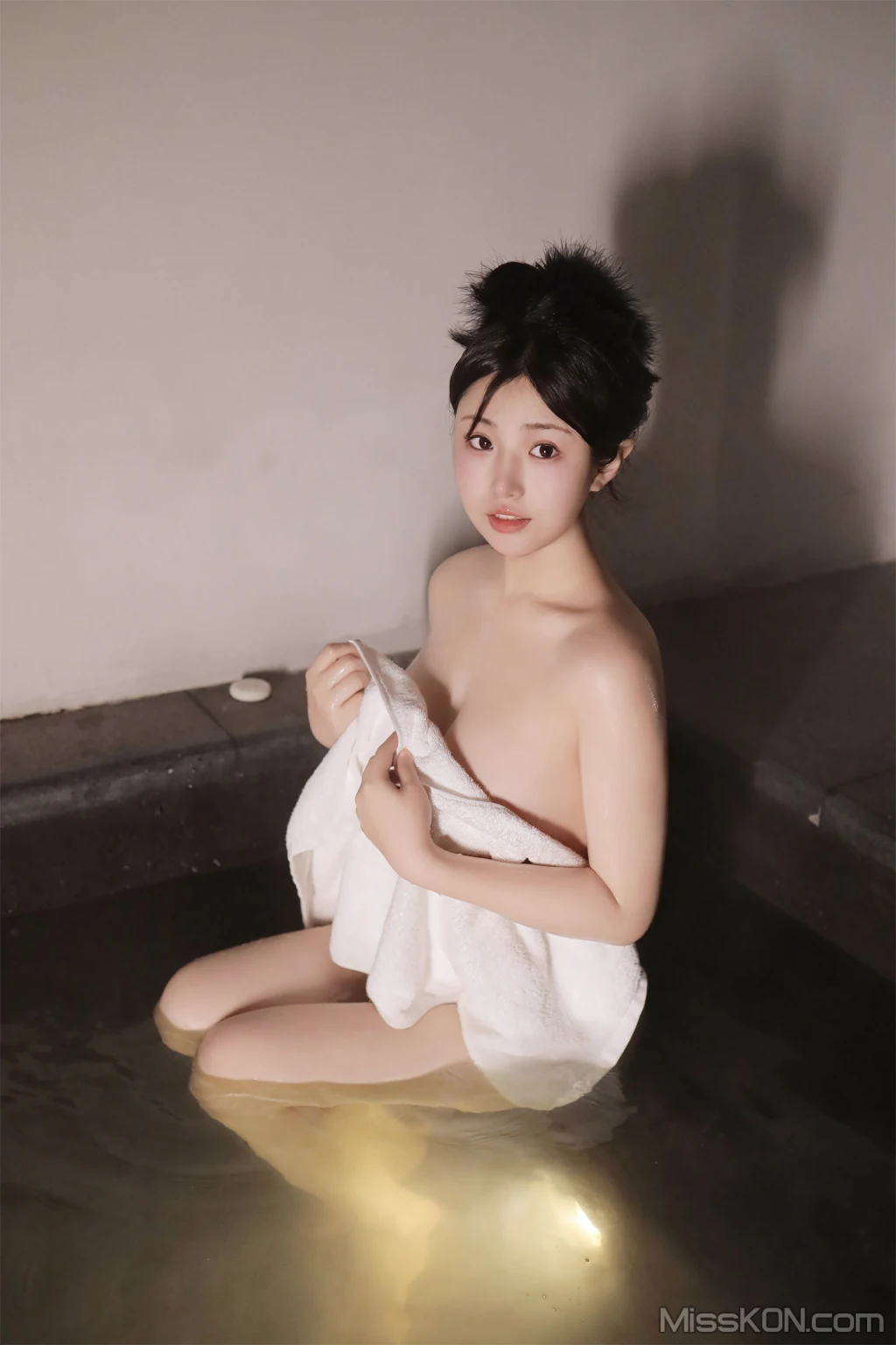 [XR Uncensored] Chen Xiaohua (陈小花)_ 泡澡