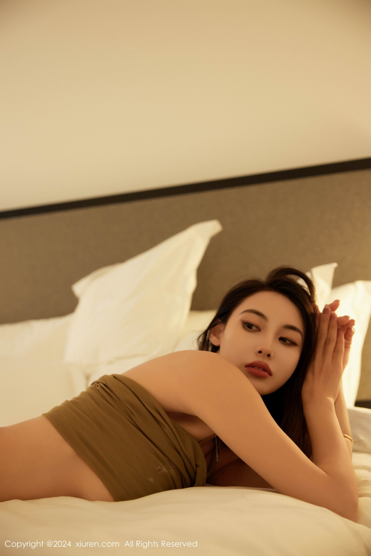 [XiuRen秀人网]第9289期Lingyu69写真