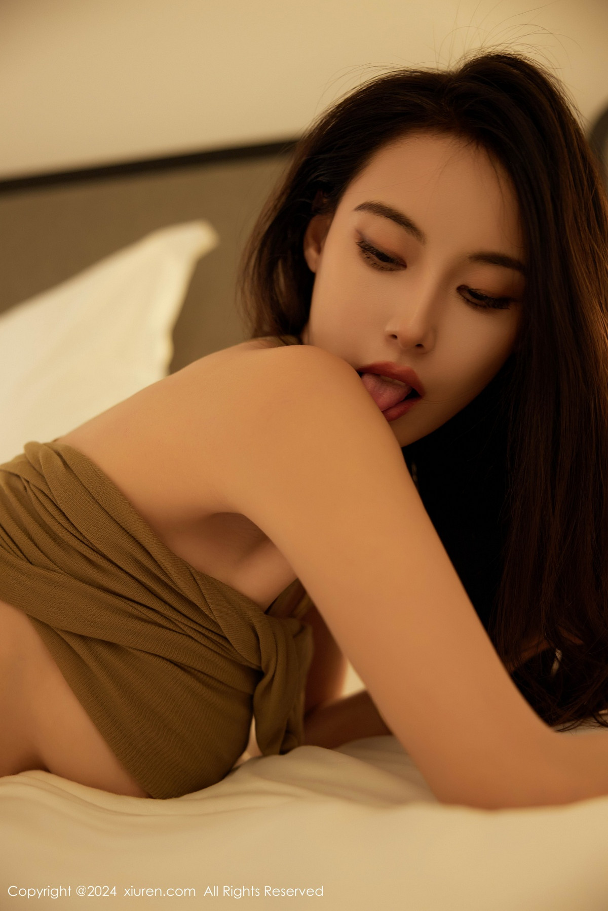 [XiuRen秀人网]第9289期Lingyu69写真