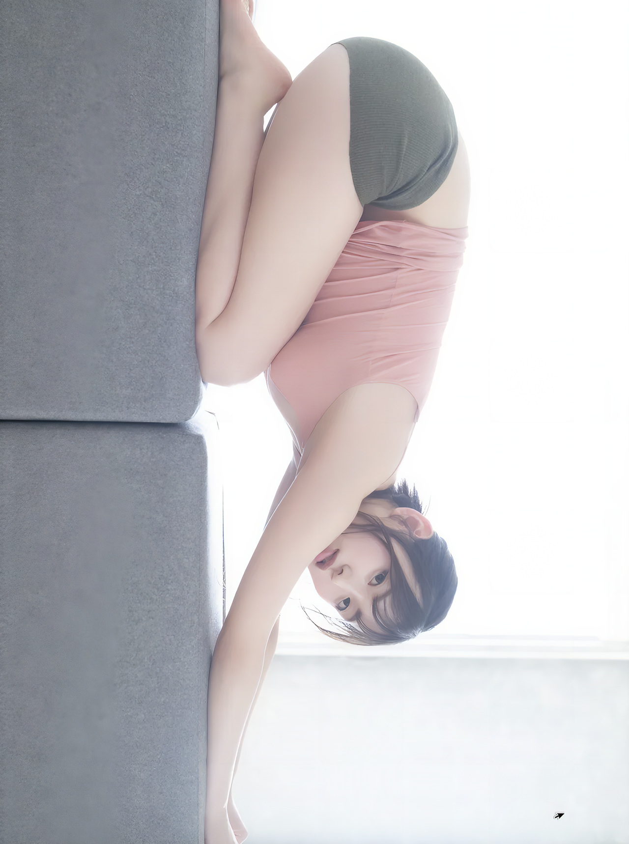 Airi Saito 斎藤愛莉, FRIDAYデジタル写真集 『見つめて、触れて Vol.1』 Set.02