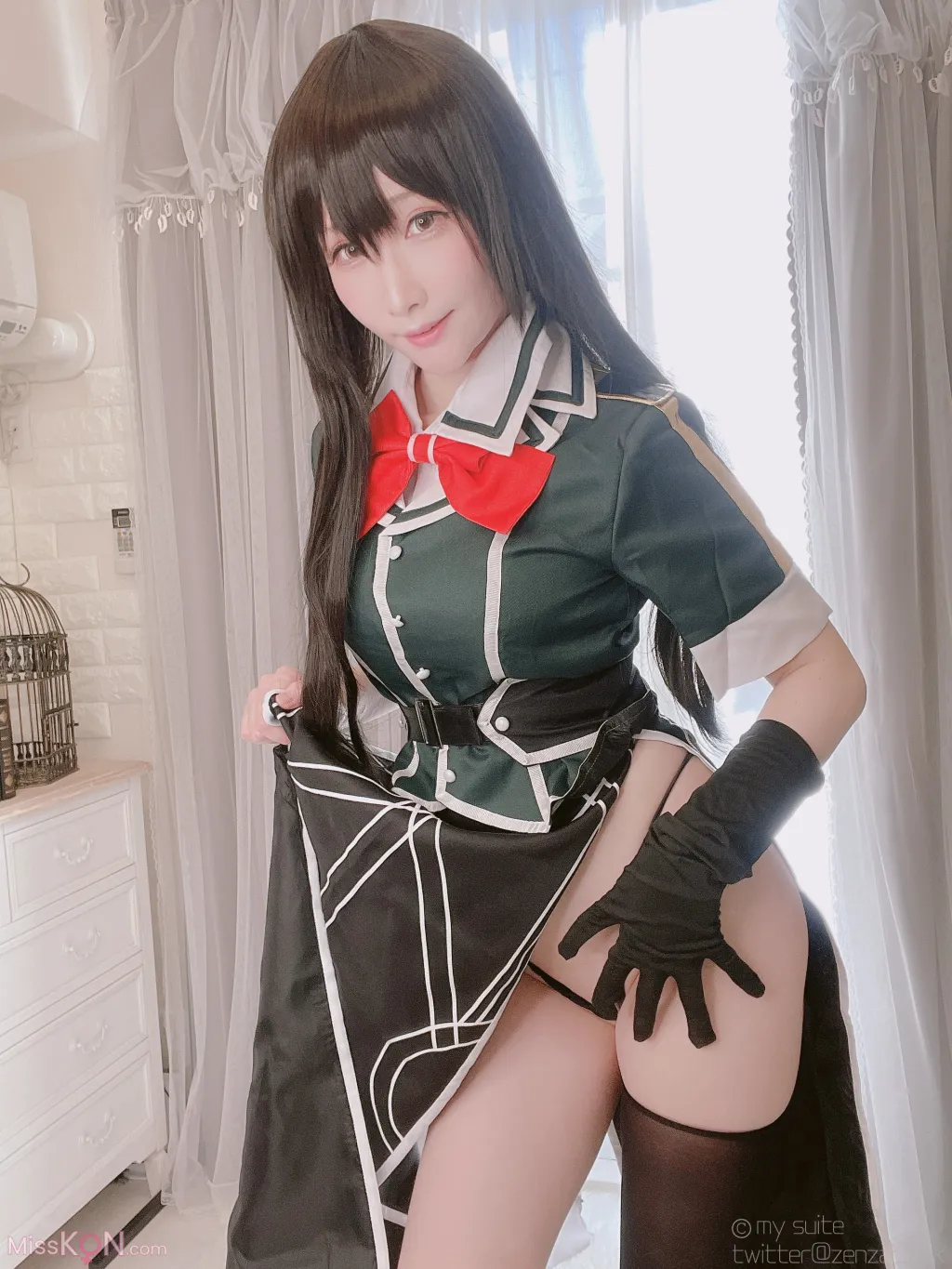 Coser@Atsuki (あつき)_ Behind-the-scenes Girl Chikuma-san 裏垢女子 筑摩さん