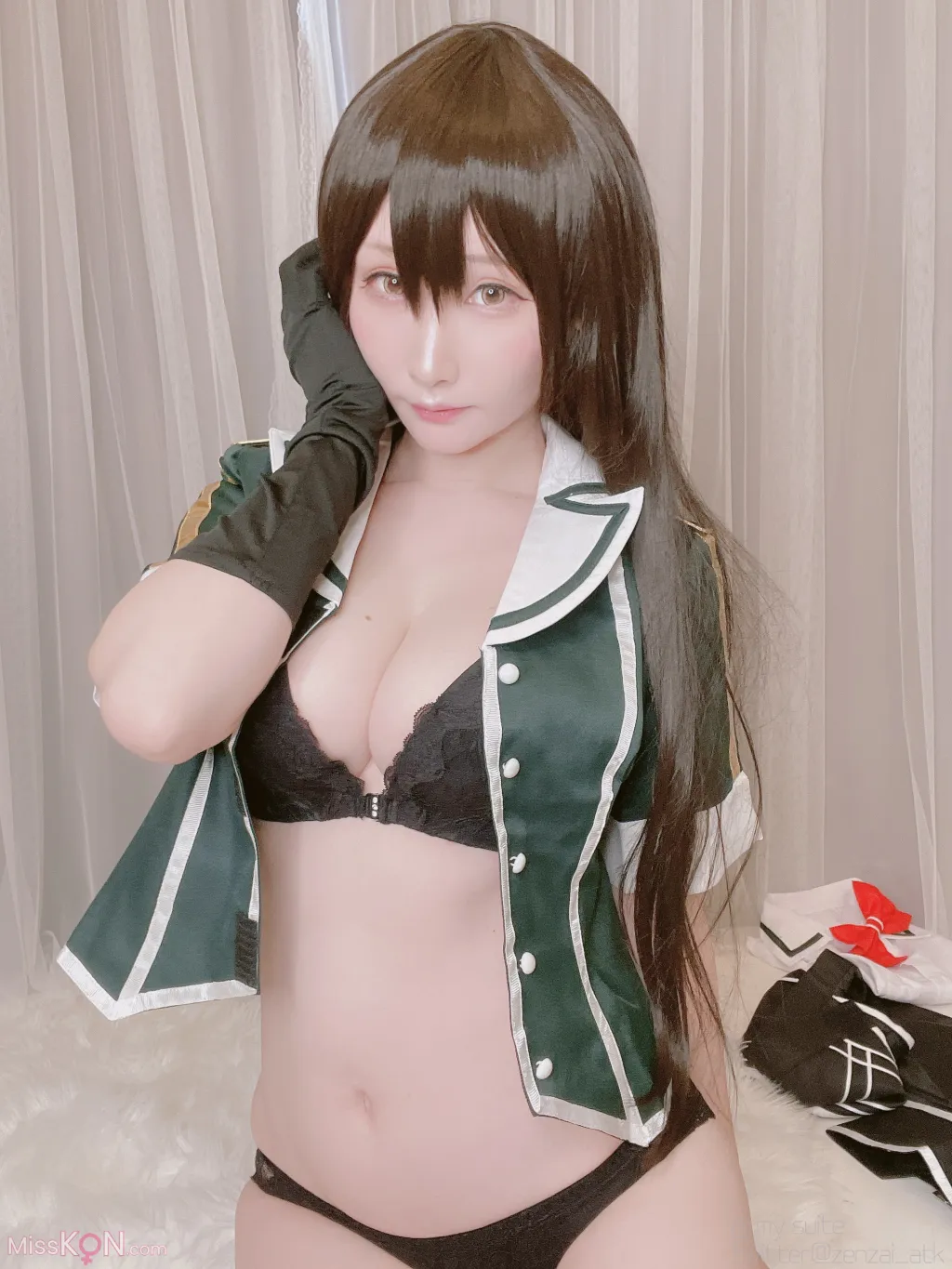 Coser@Atsuki (あつき)_ Behind-the-scenes Girl Chikuma-san 裏垢女子 筑摩さん