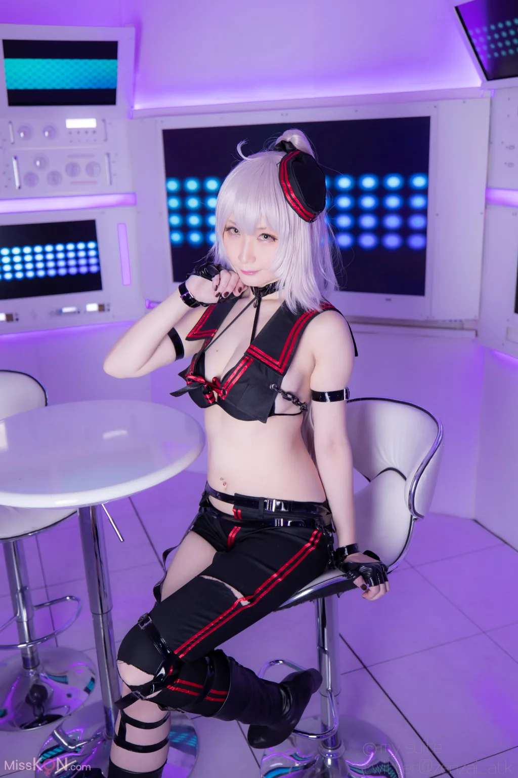 Coser@Atsuki (あつき)_ SUITE GRAND ORDER 30 (FGO)