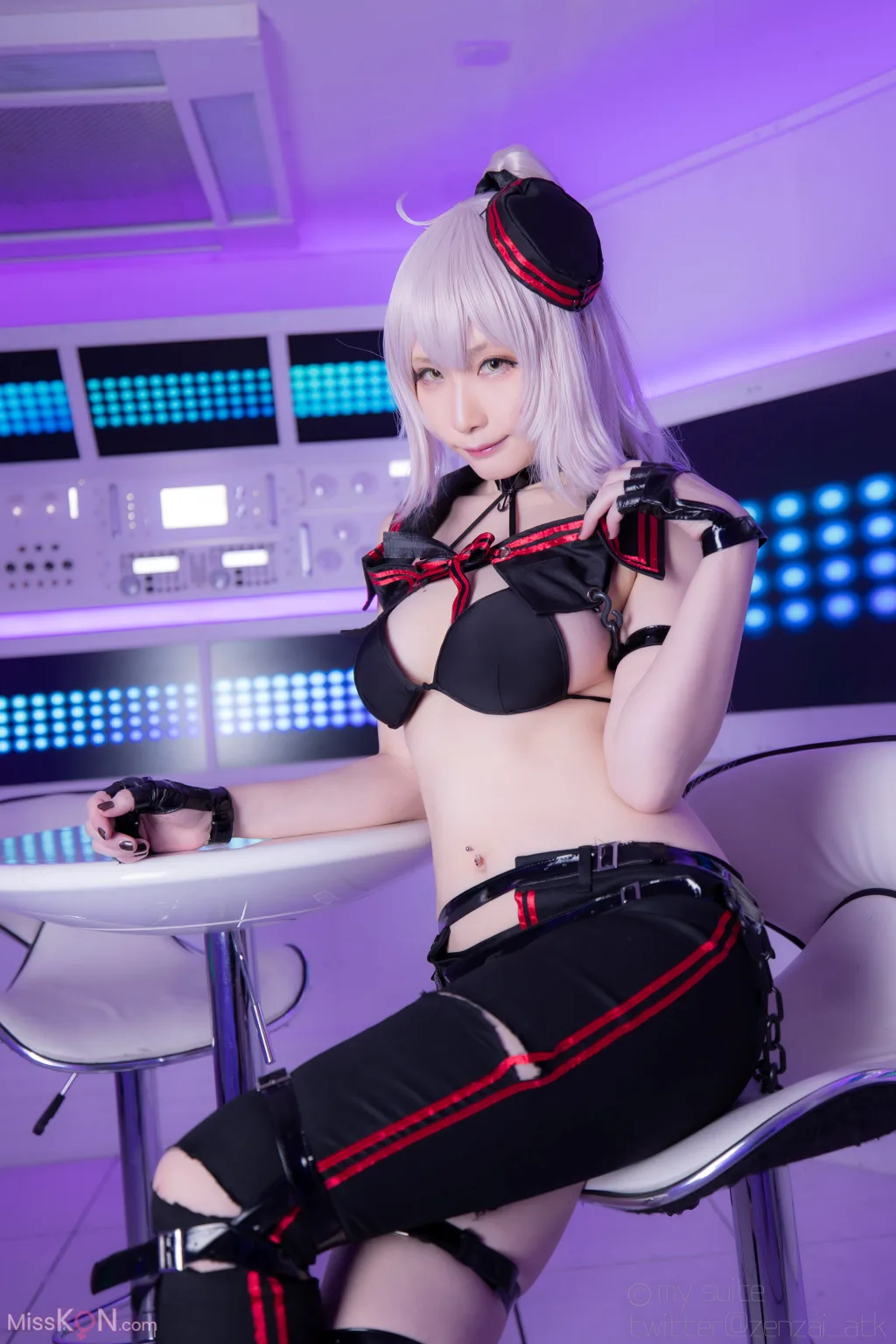 Coser@Atsuki (あつき)_ SUITE GRAND ORDER 30 (FGO)