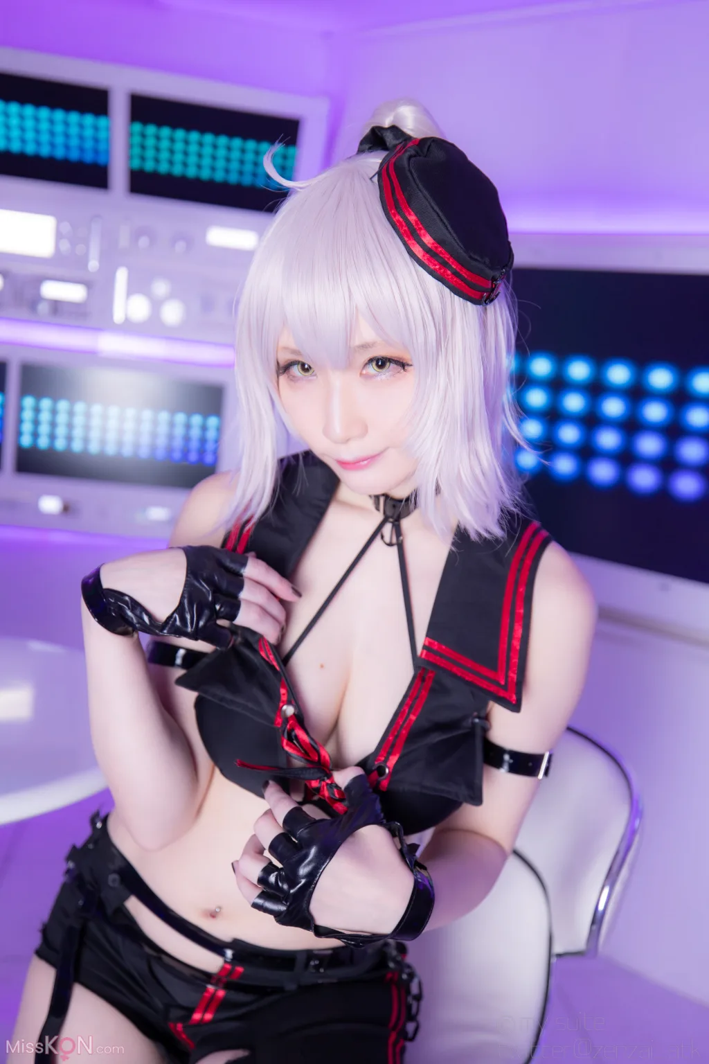 Coser@Atsuki (あつき)_ SUITE GRAND ORDER 30 (FGO)