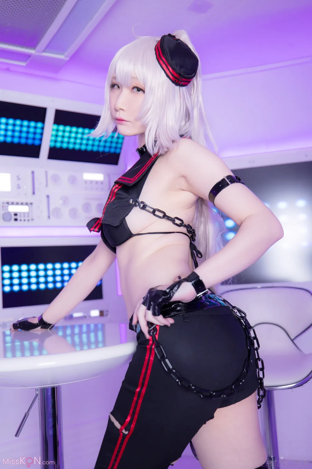 Coser@Atsuki (あつき)_ SUITE GRAND ORDER 30 (FGO)