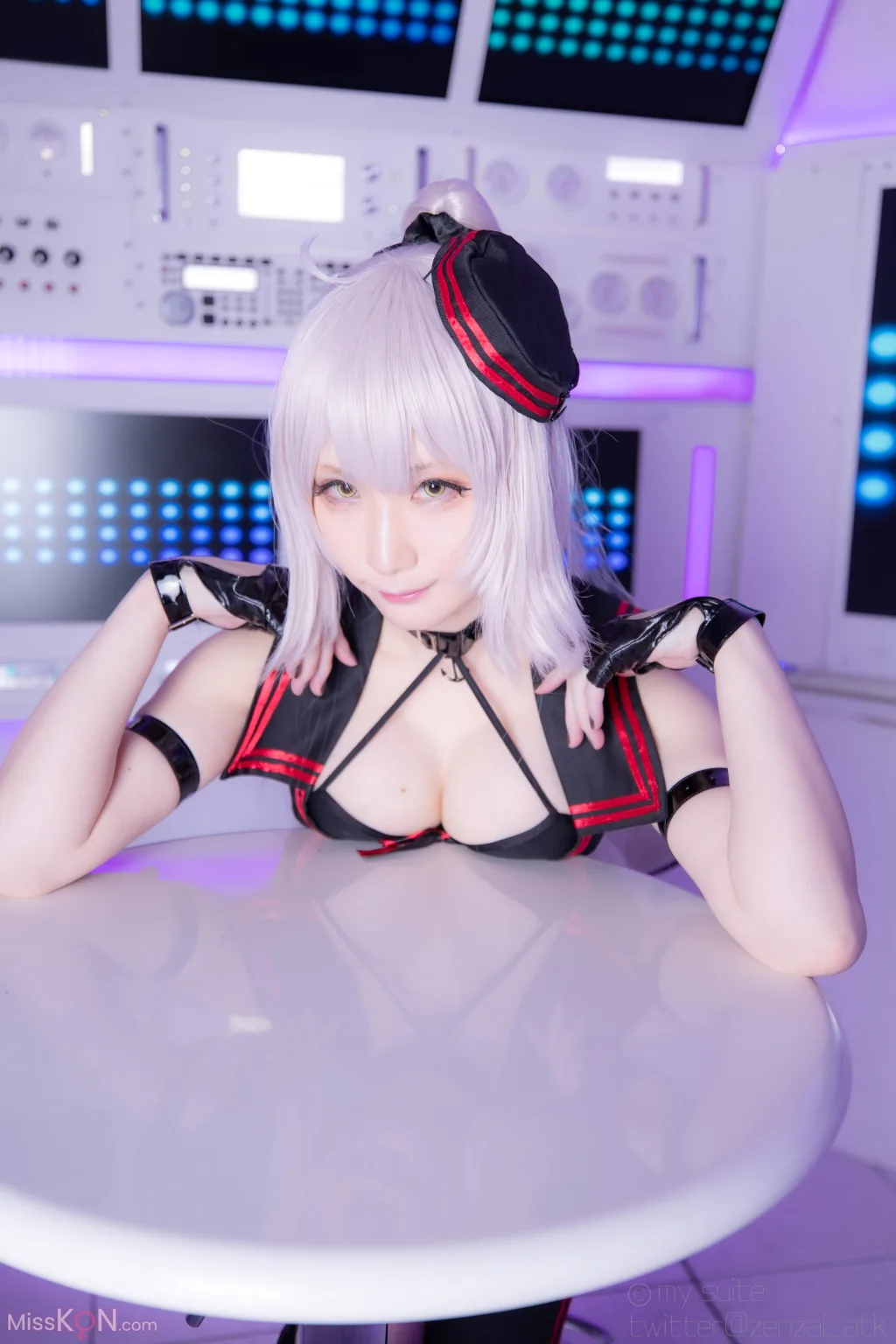 Coser@Atsuki (あつき)_ SUITE GRAND ORDER 30 (FGO)