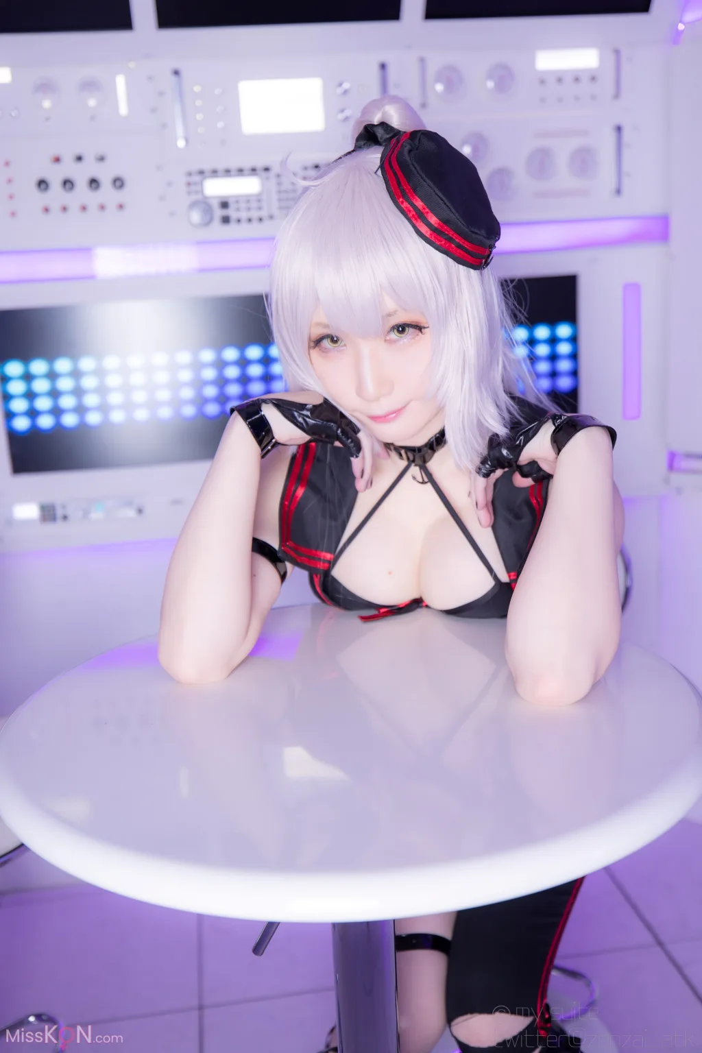 Coser@Atsuki (あつき)_ SUITE GRAND ORDER 30 (FGO)