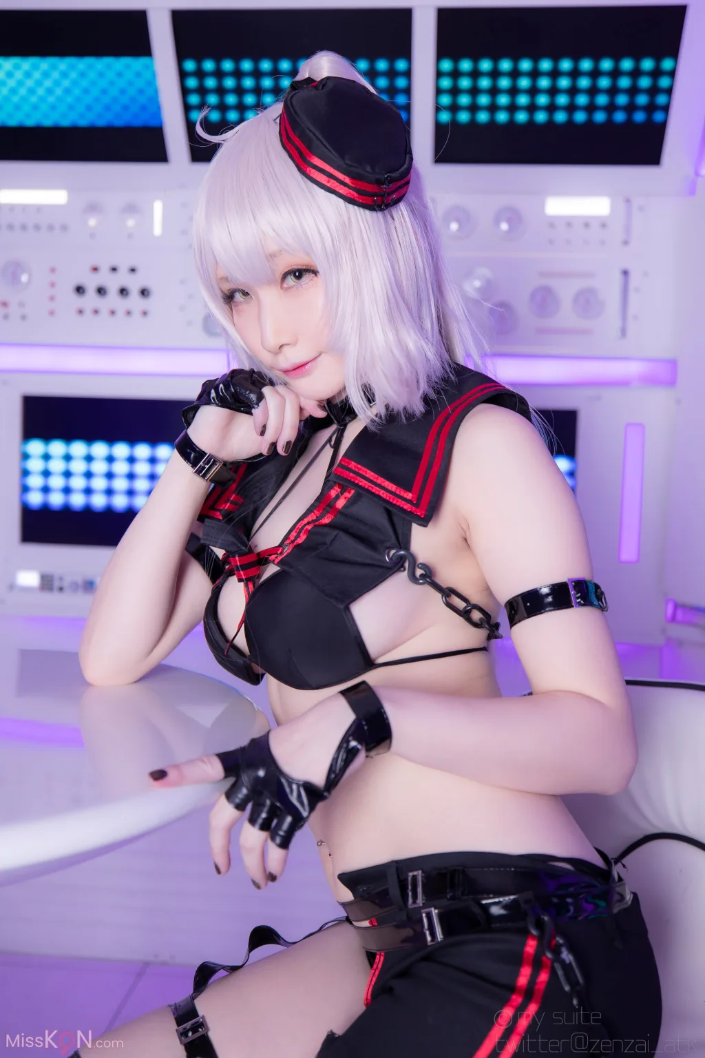 Coser@Atsuki (あつき)_ SUITE GRAND ORDER 30 (FGO)