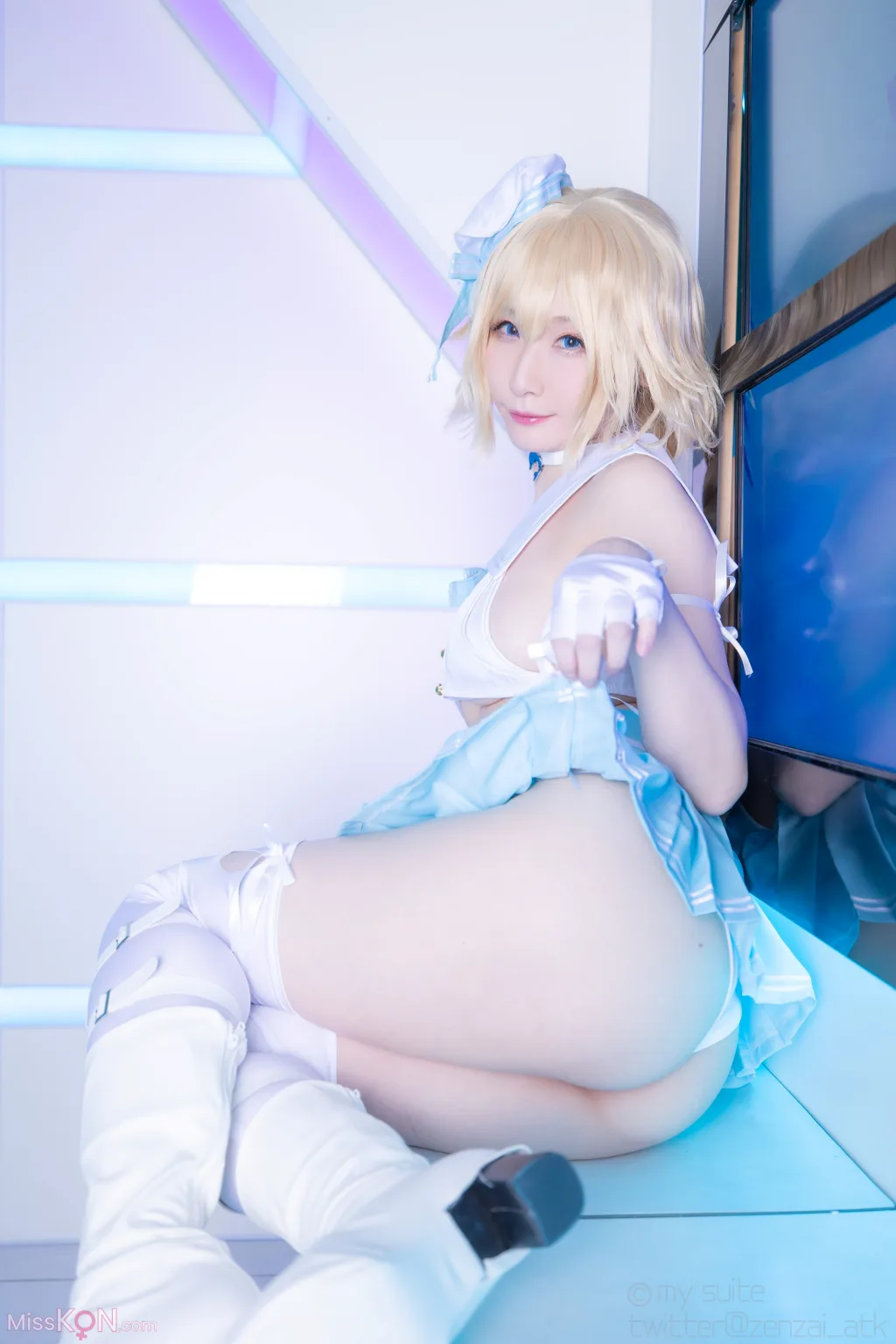 Coser@Atsuki (あつき)_ SUITE GRAND ORDER 30 (FGO)